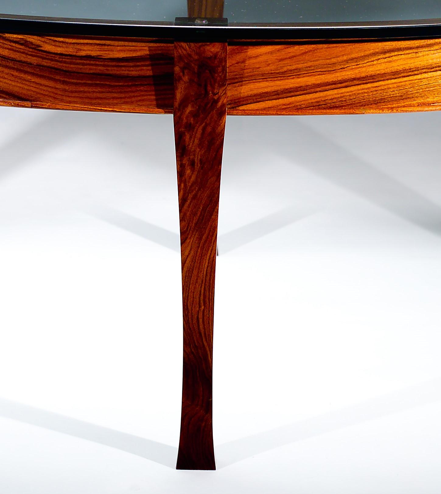 Elipse table

Shown in Bolivian rosewood 31