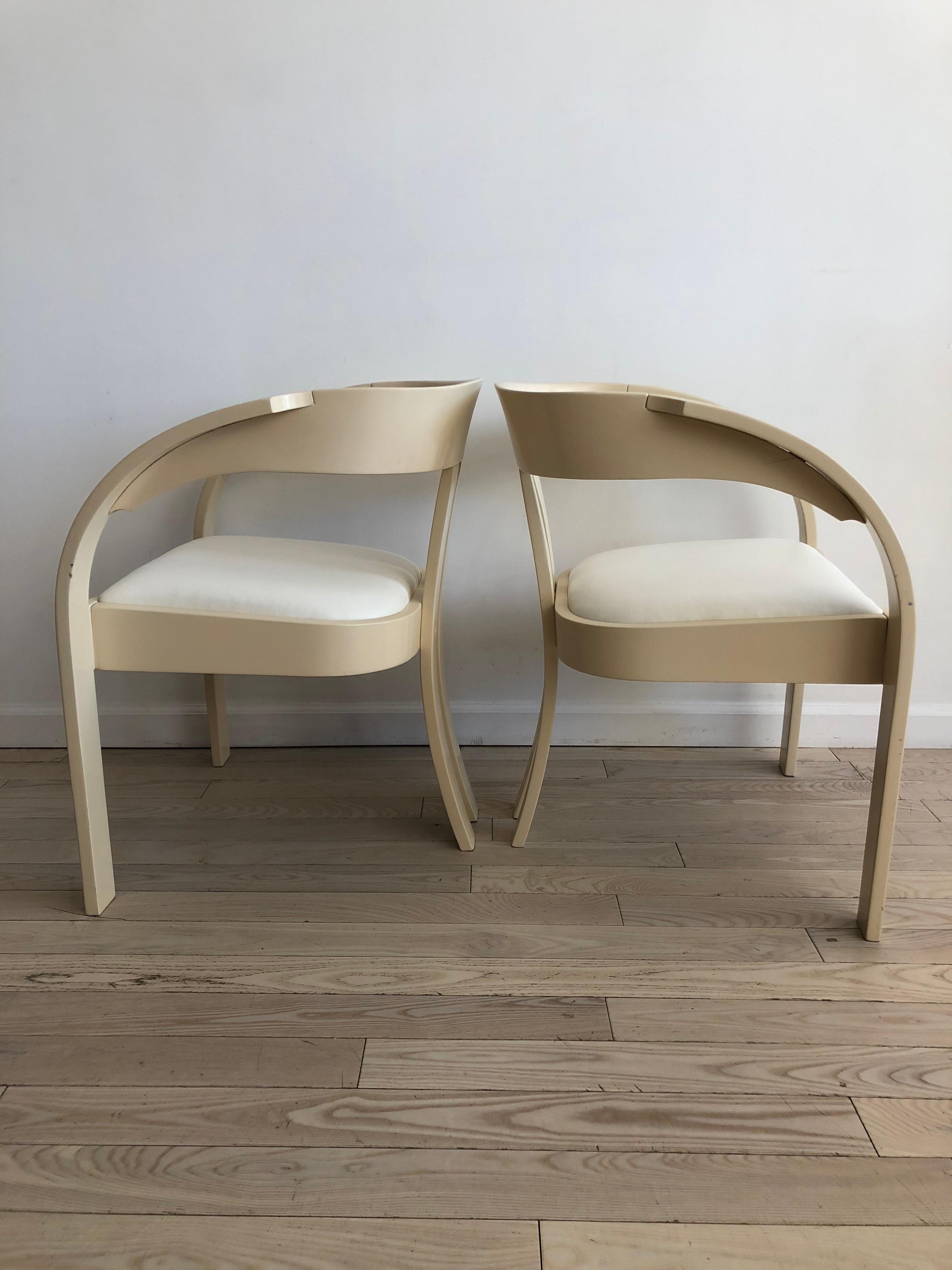 Elisa Chairs by Giovanni Bassi for Poltronova, Pair of Cream and White Chairs 4