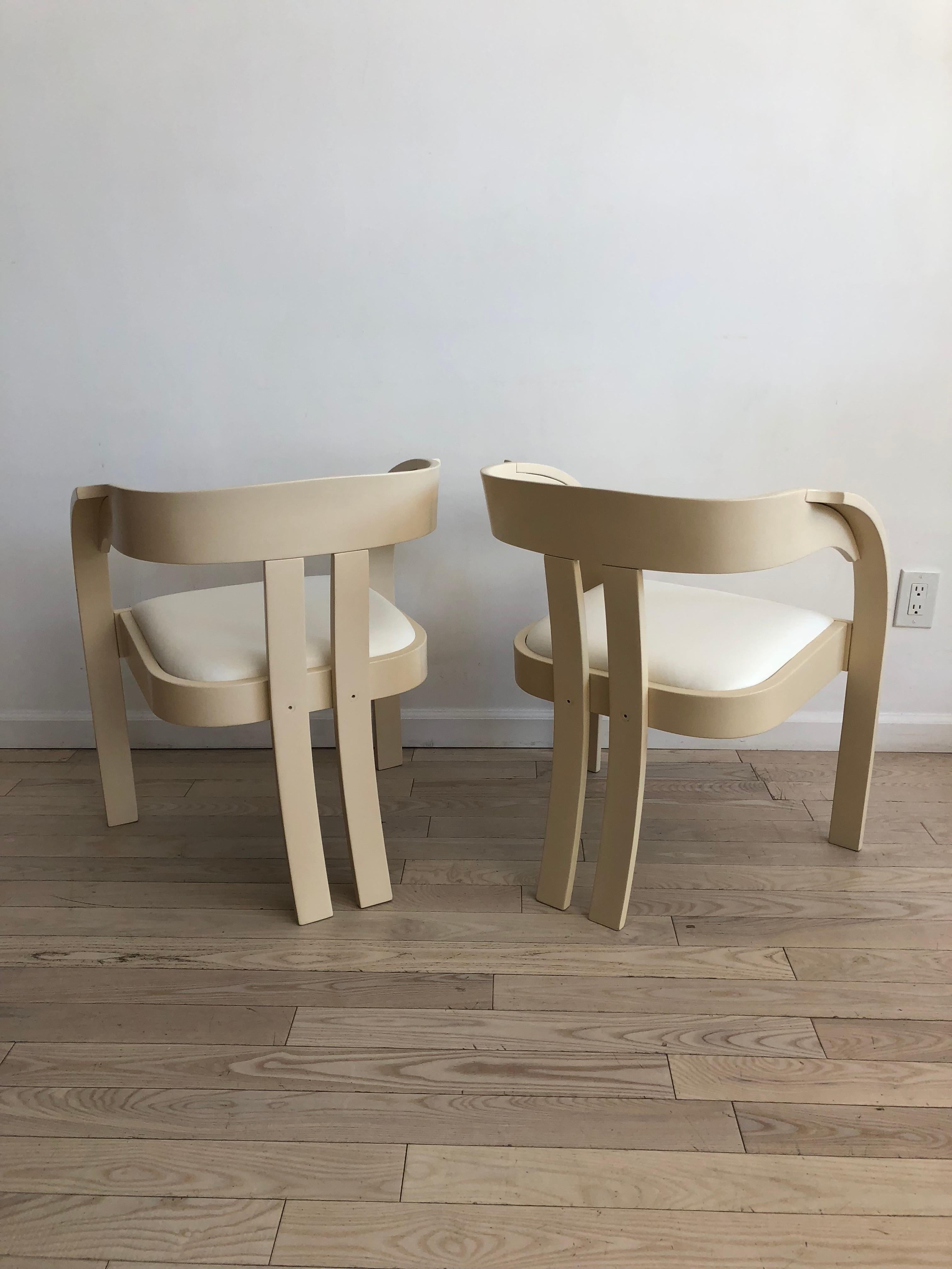 Elisa Chairs by Giovanni Bassi for Poltronova, Pair of Cream and White Chairs 5