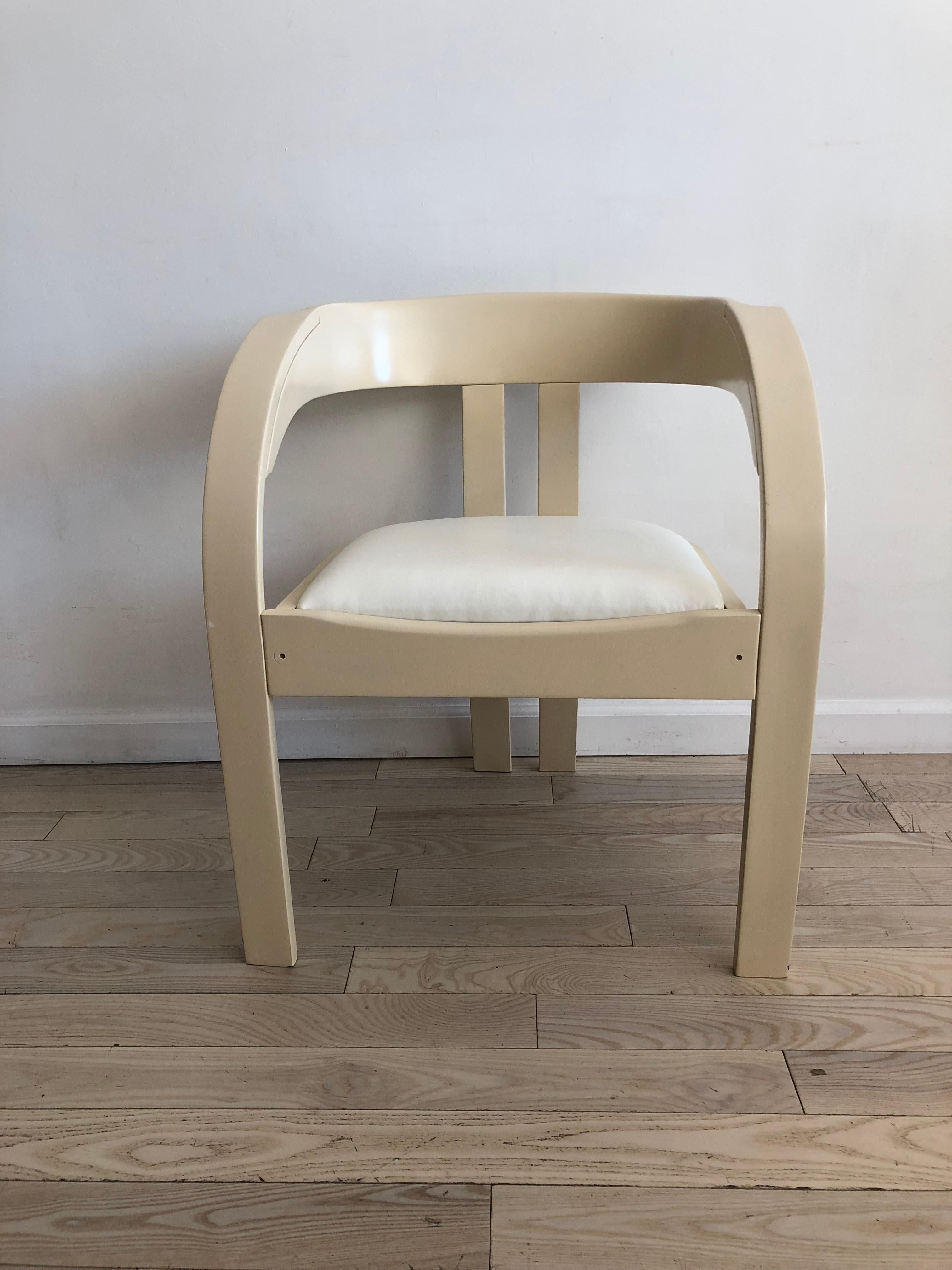 Elisa Chairs by Giovanni Bassi for Poltronova, Pair of Cream and White Chairs 7