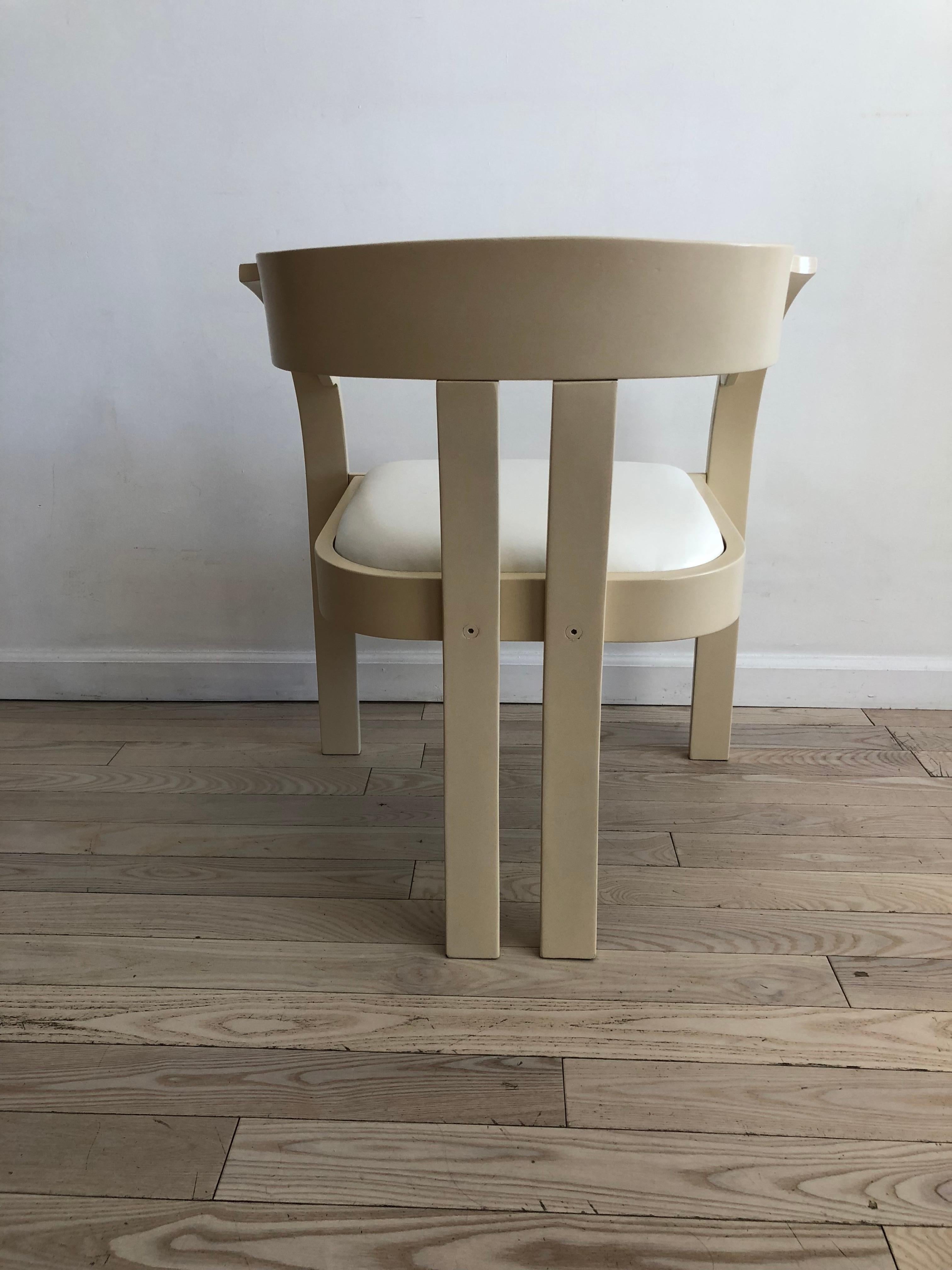 Elisa Chairs by Giovanni Bassi for Poltronova, Pair of Cream and White Chairs 10