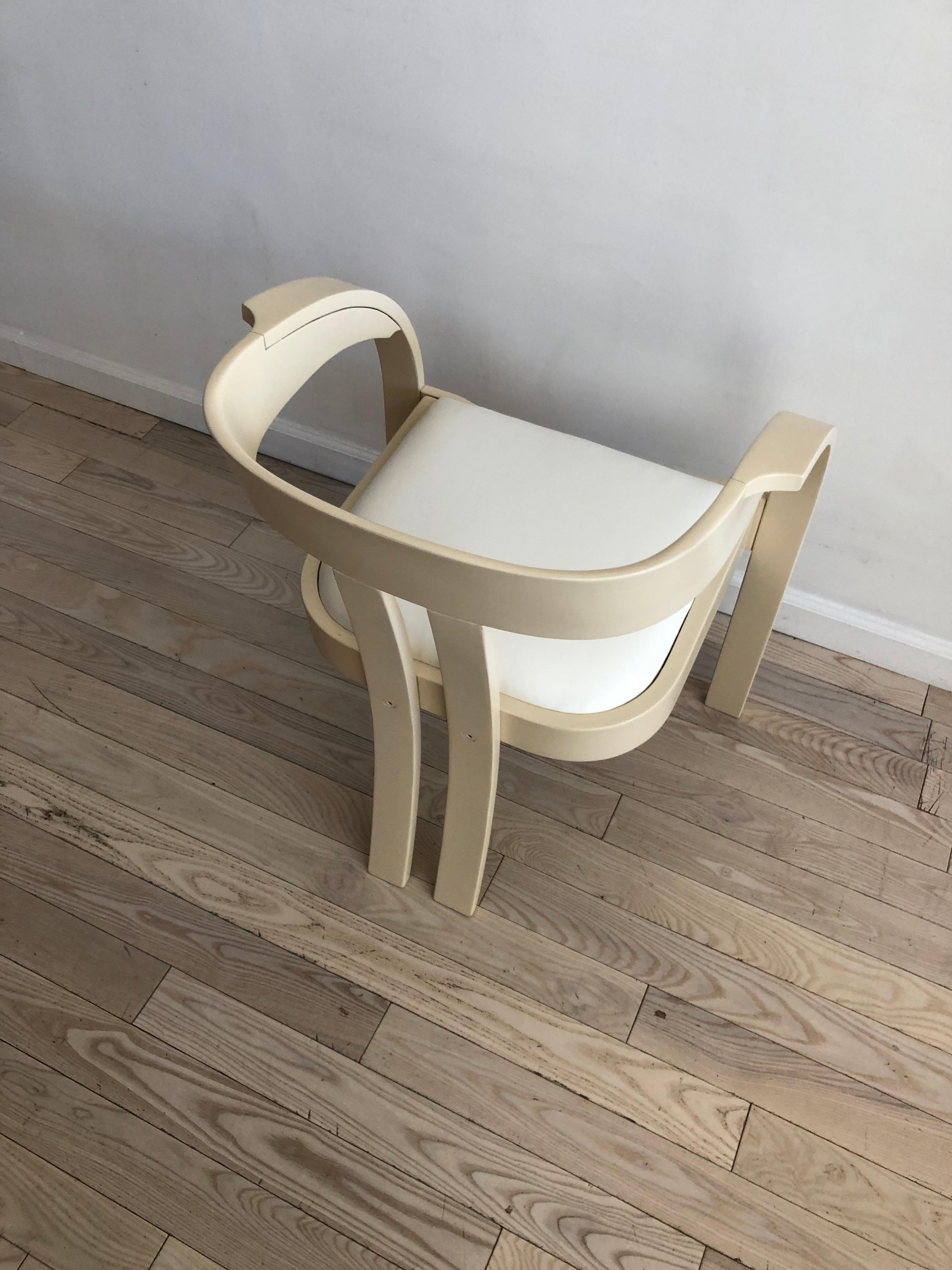 Elisa Chairs by Giovanni Bassi for Poltronova, Pair of Cream and White Chairs 12