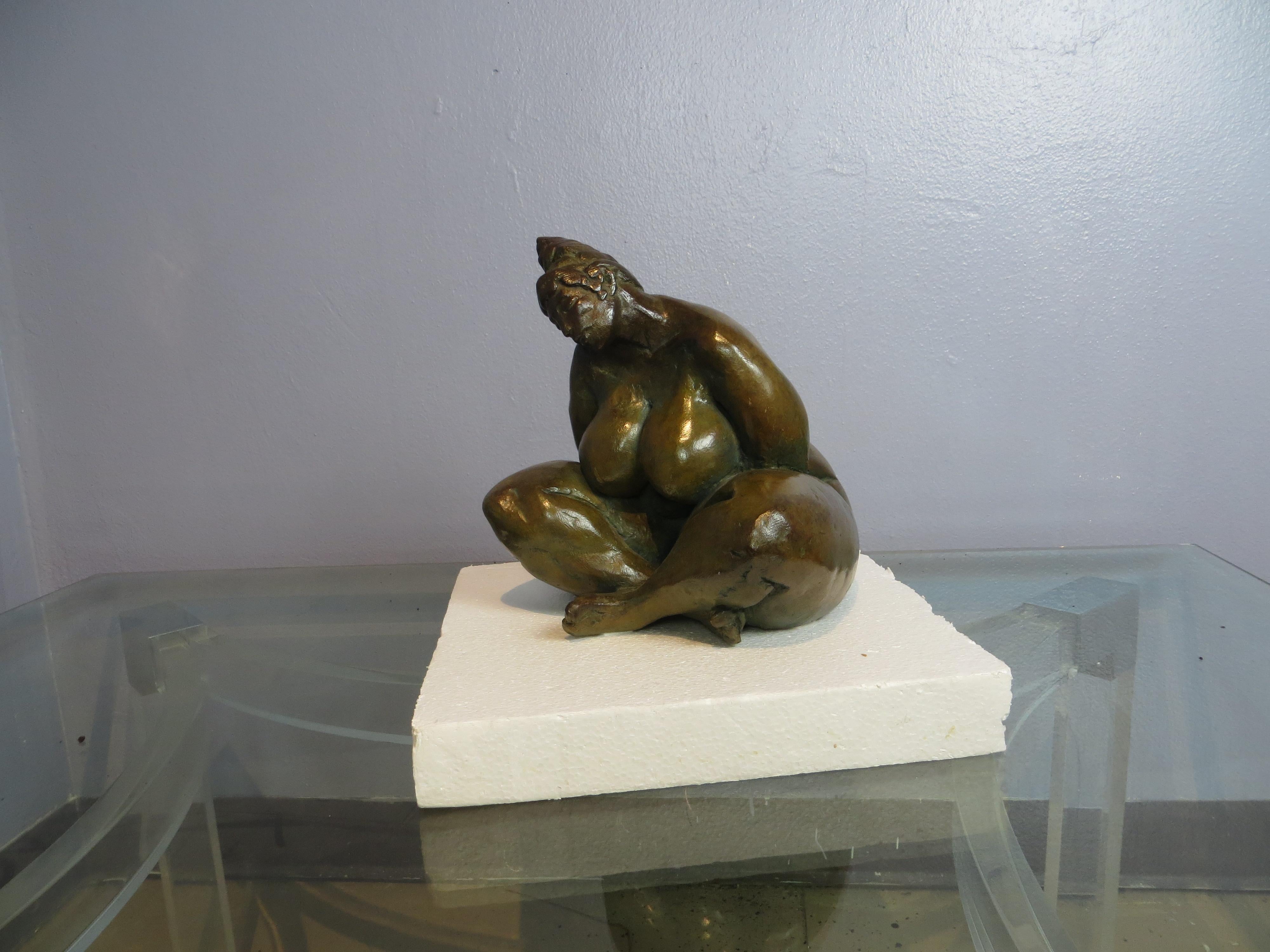 Belle en Songe - Sculpture by Elisabeth Cibot