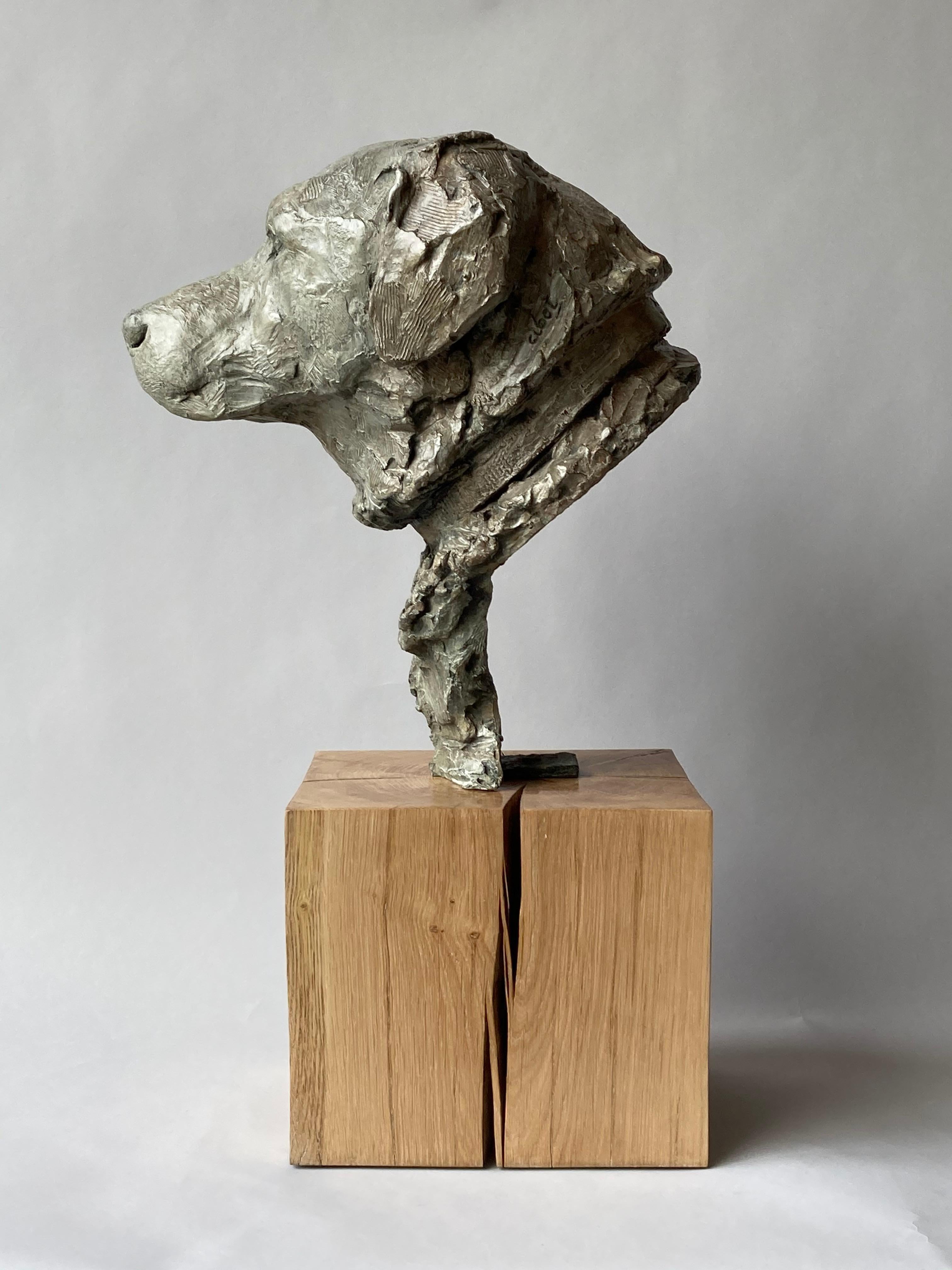 Bronze du Derby  - Or Figurative Sculpture par Elisabeth Cibot