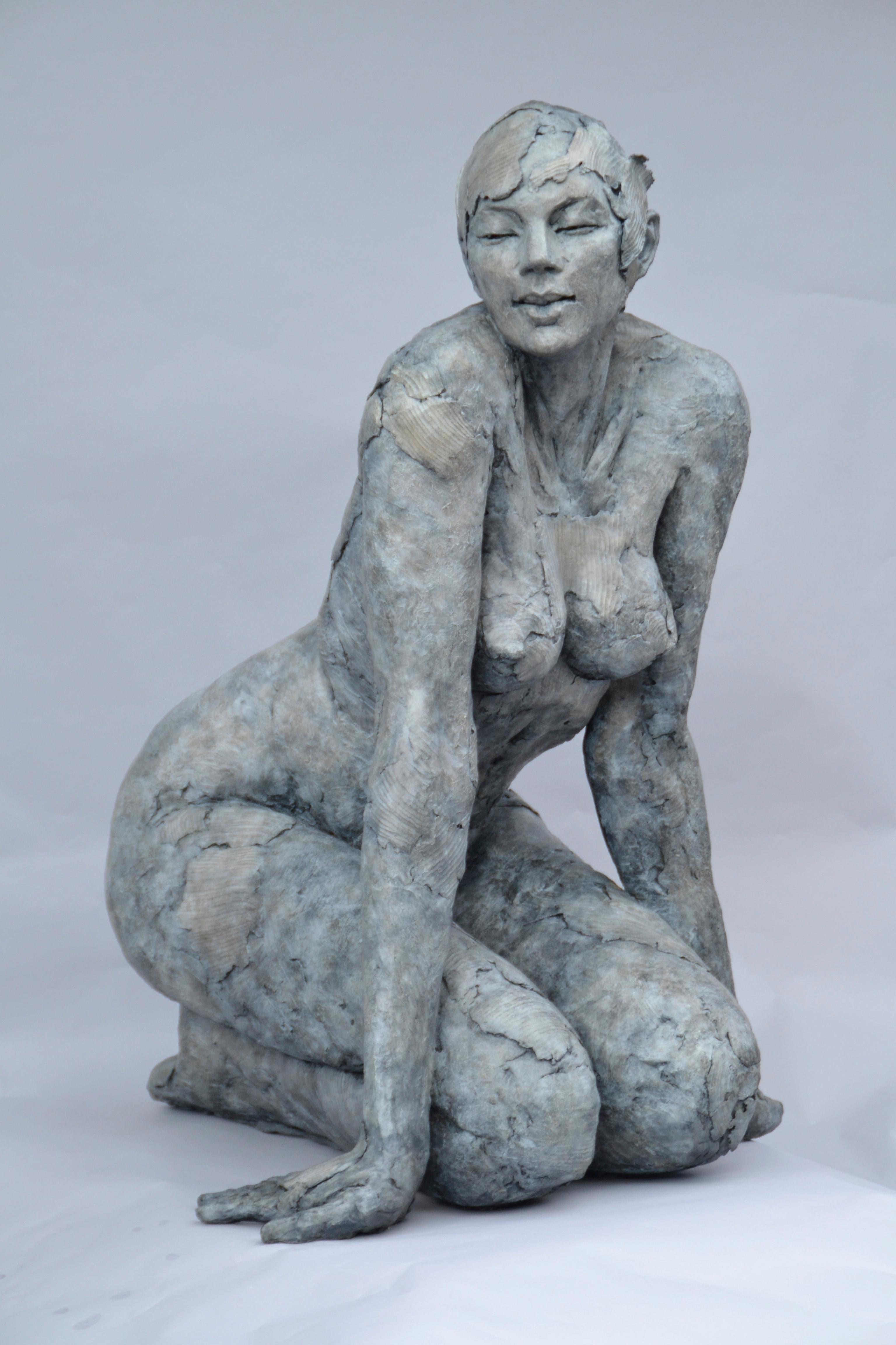 Born in 1960 in a family of artists collecting the bronzes of the Italian Renaissance, the sculpture has always been part of the environment of Elisabeth Cibot. She finds it again with happiness during her studies at the Ecole Nationale Superieure