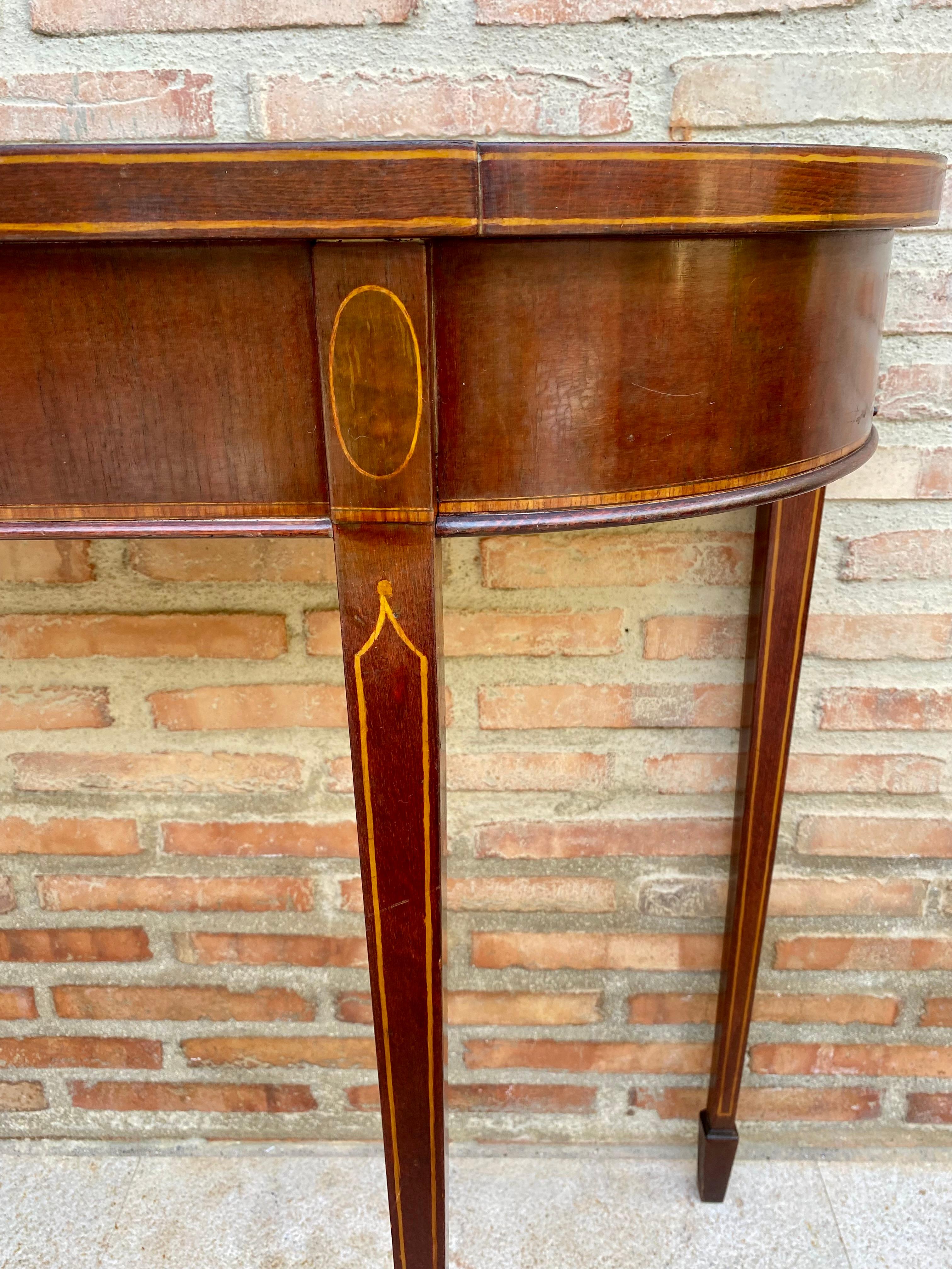 Elisabeth Console in Mahogany Wood In Good Condition For Sale In Miami, FL