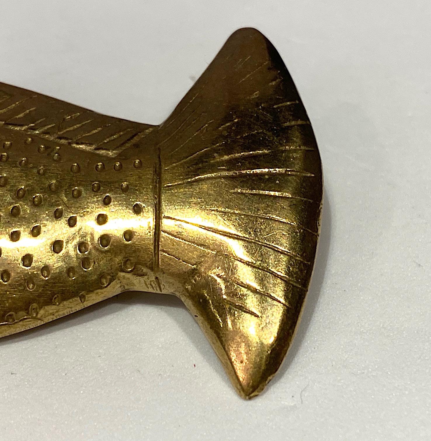 Elisabeth Riveiro, Paris Bronze Fish Brooch 1