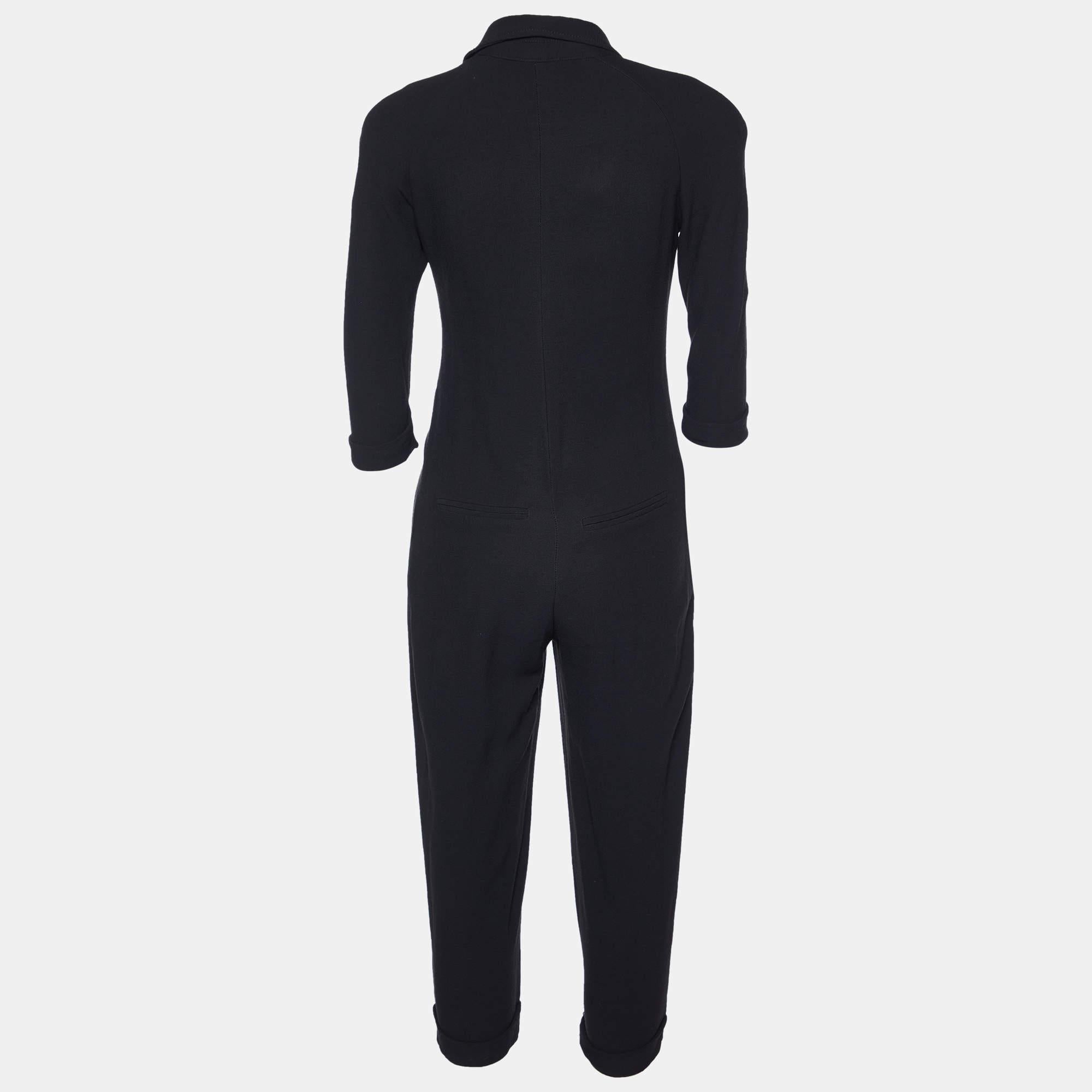 Bring in a touch of sophistication and elegance to your look by wearing this jumpsuit. A flattering neckline classy hue and noticeable details define this jumpsuit. Style it with high heels.