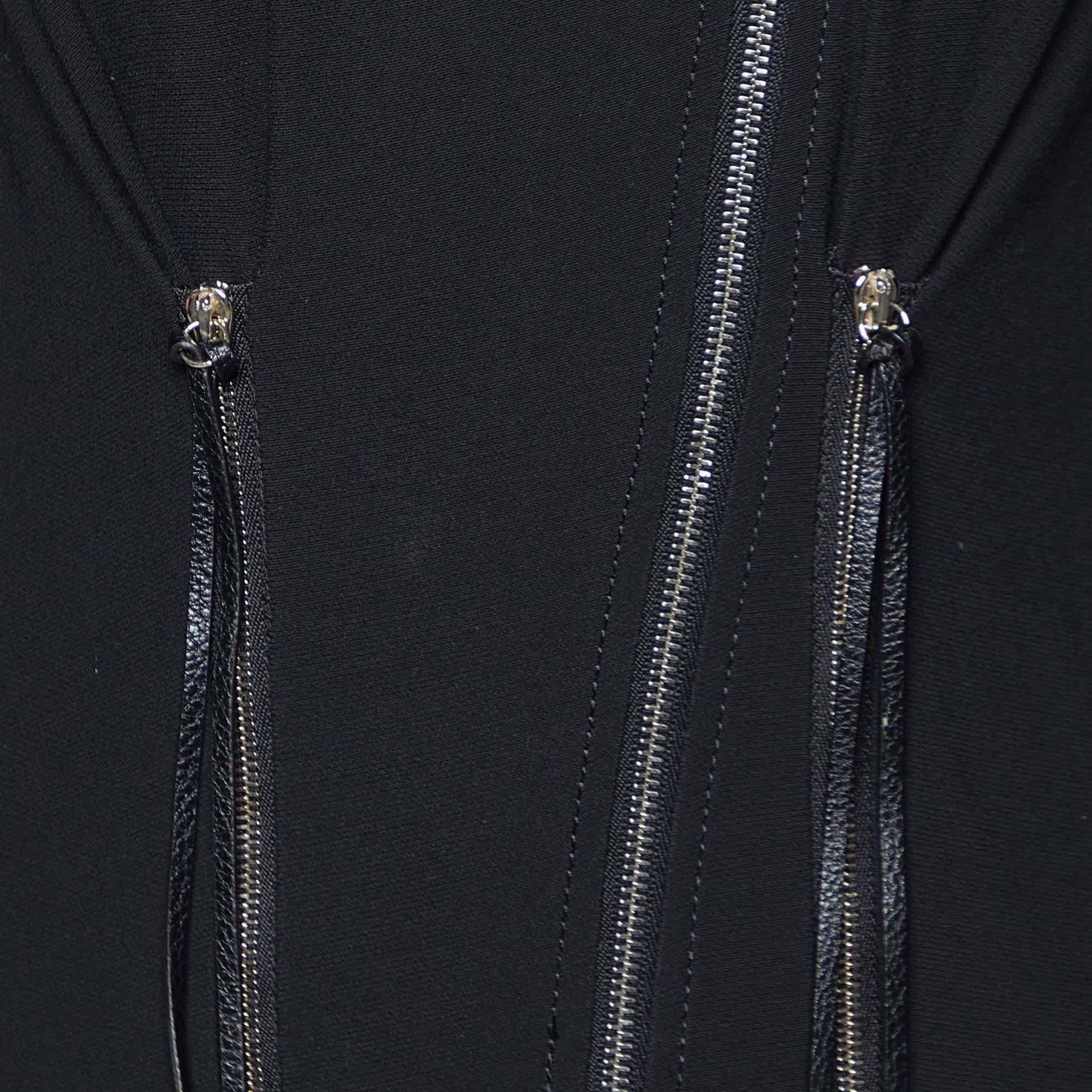 Elisabetta Franchi Black Crepe Zip Detail Jumpsuit S In Good Condition For Sale In Dubai, Al Qouz 2