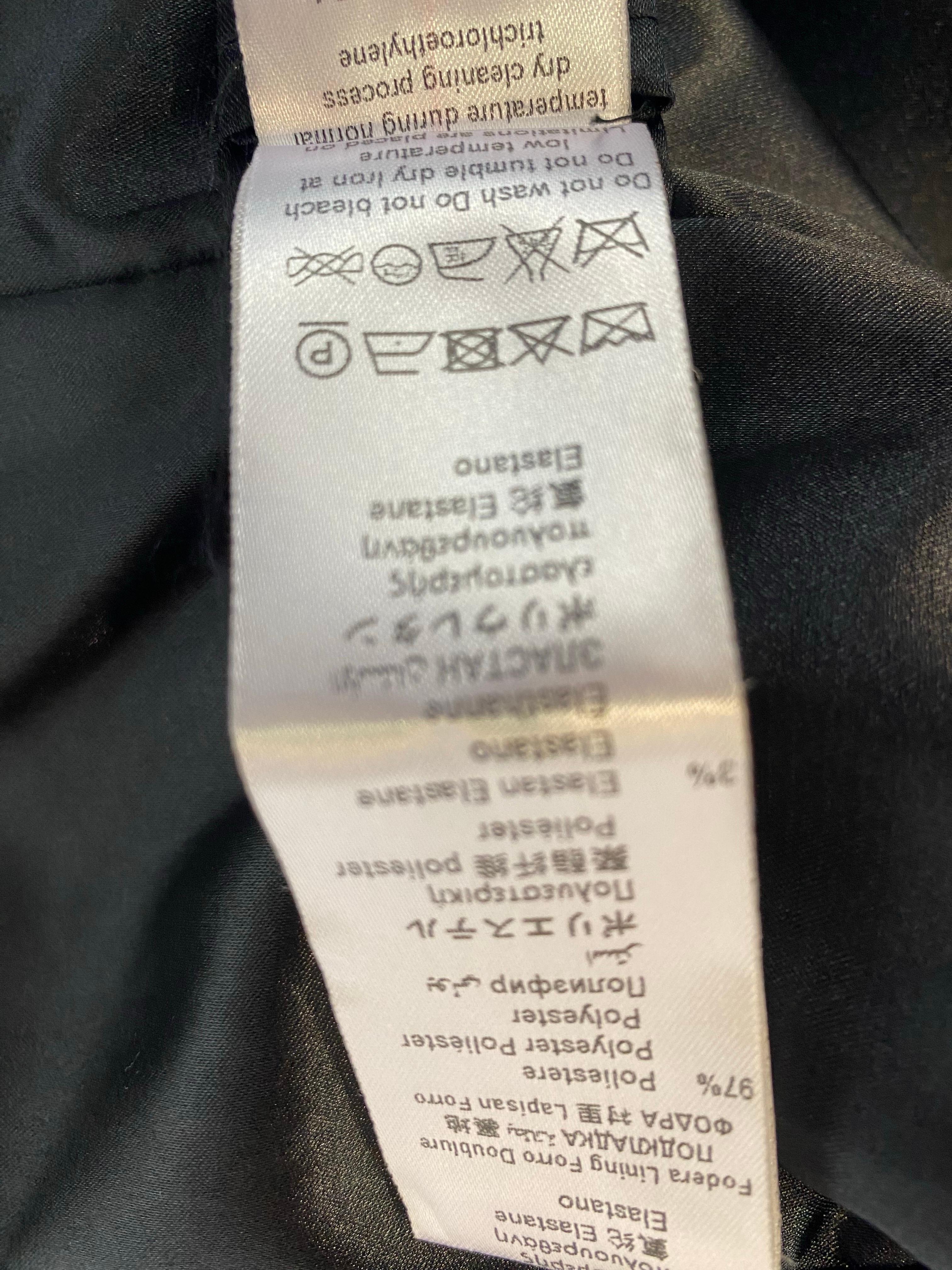 Elisabetta Franchi Veste noire. en vente 2