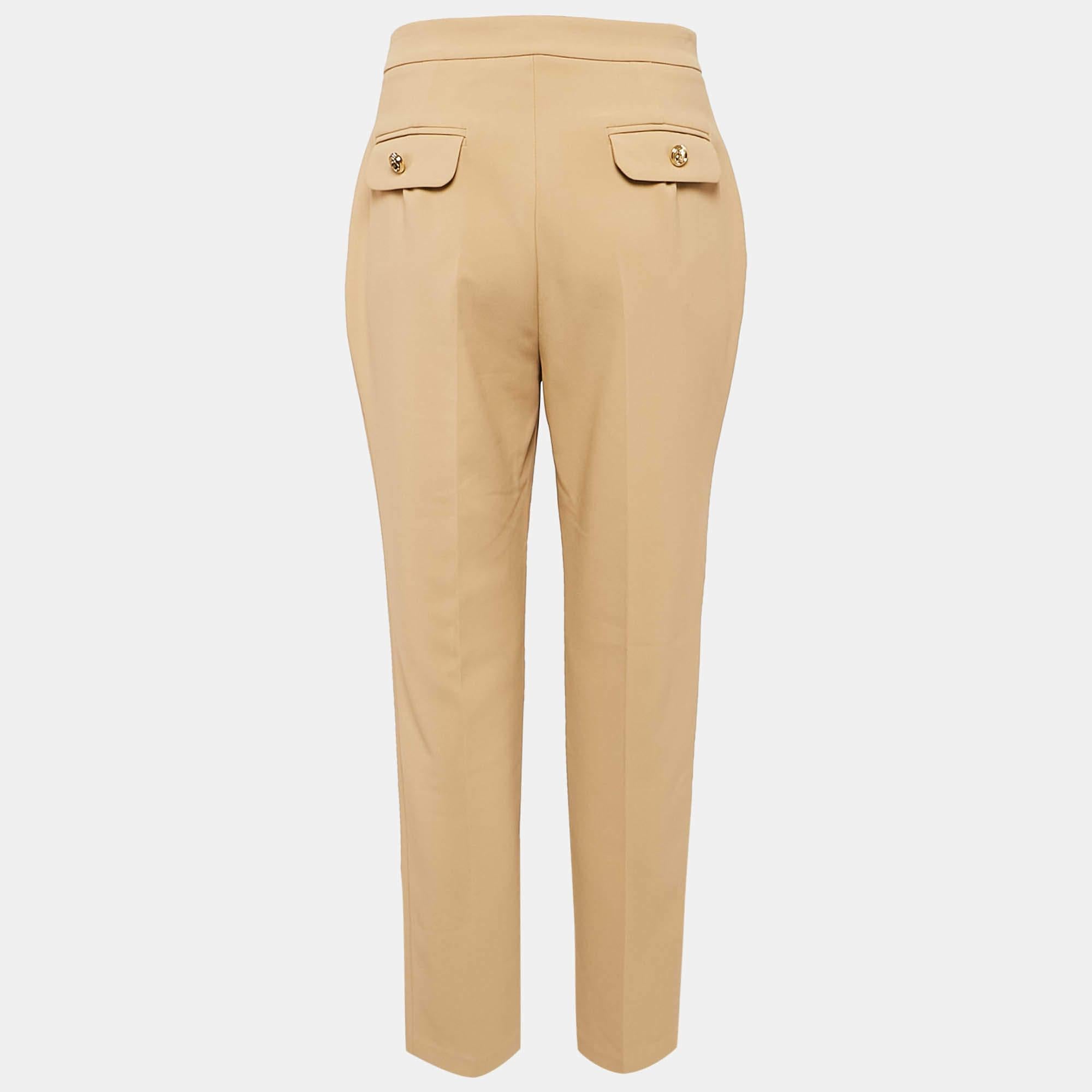Werten Sie Ihre formelle Kleidung mit dieser Hose auf. Diese Hose ist in einer hervorragenden Silhouette und Passform entworfen und lässt Sie mit Sicherheit elegant aussehen.