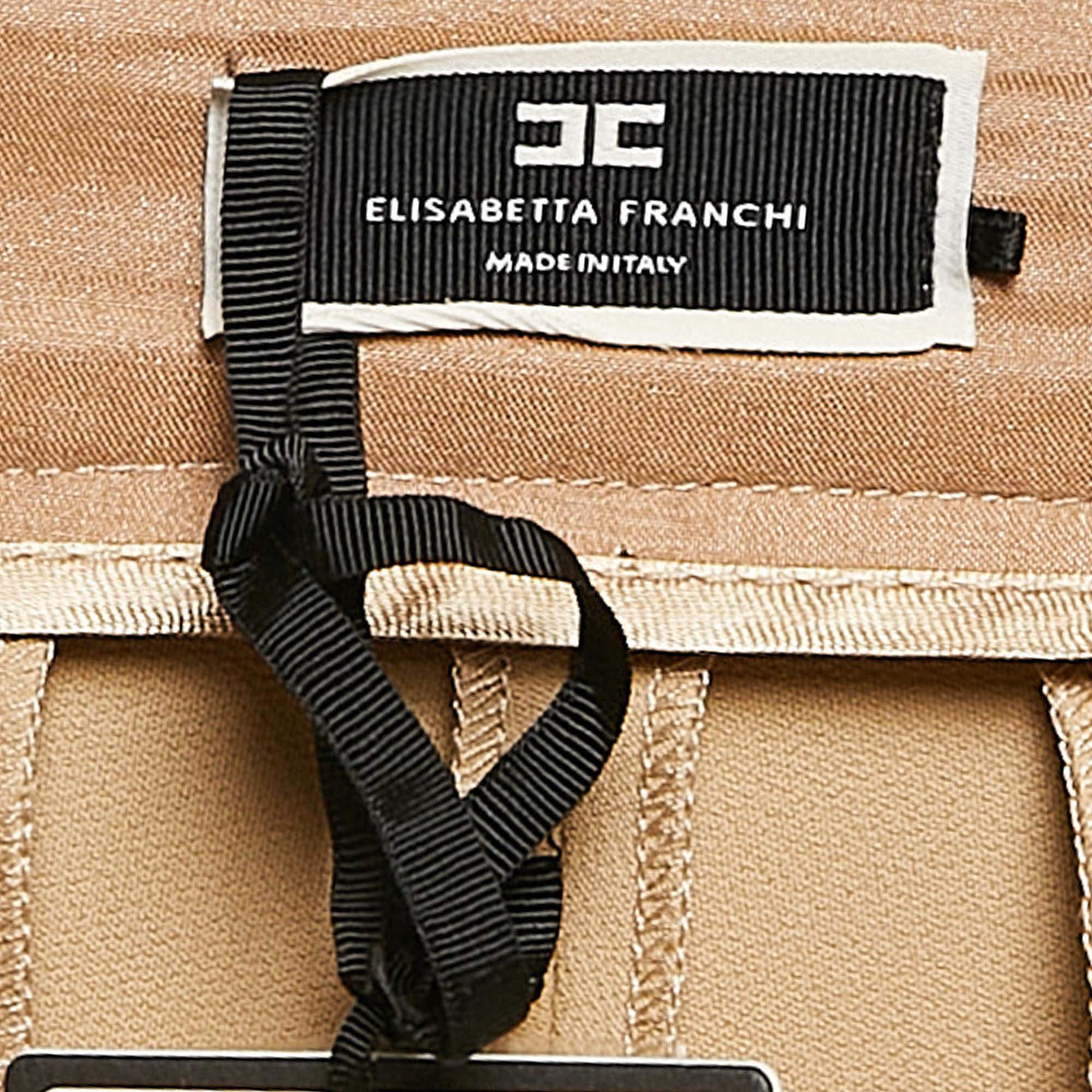 Elisabetta Franchi Brown Crepe Hose mit Knopfleiste M im Zustand „Neu“ im Angebot in Dubai, Al Qouz 2