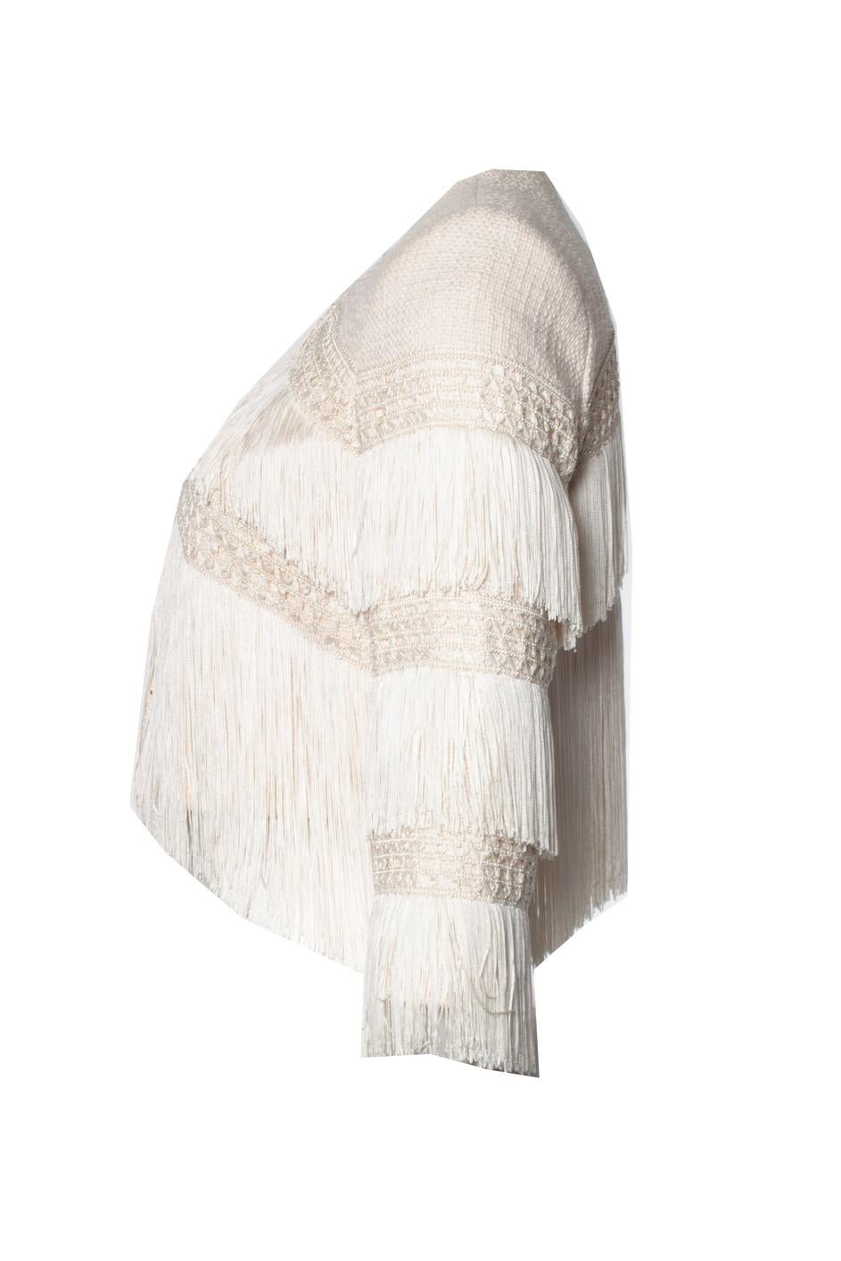 Elisabetta Franchi, Fringe Giacca blazer in cream. The item is new with tags.

• CONDITION: new with tags

• SIZE: IT42 - S

• MEASUREMENTS: length 43 cm, width 44 cm, waist 40 cm, shoulder width 37 cm, sleeve length 45 cm

• MATERIAL: 100% cotton