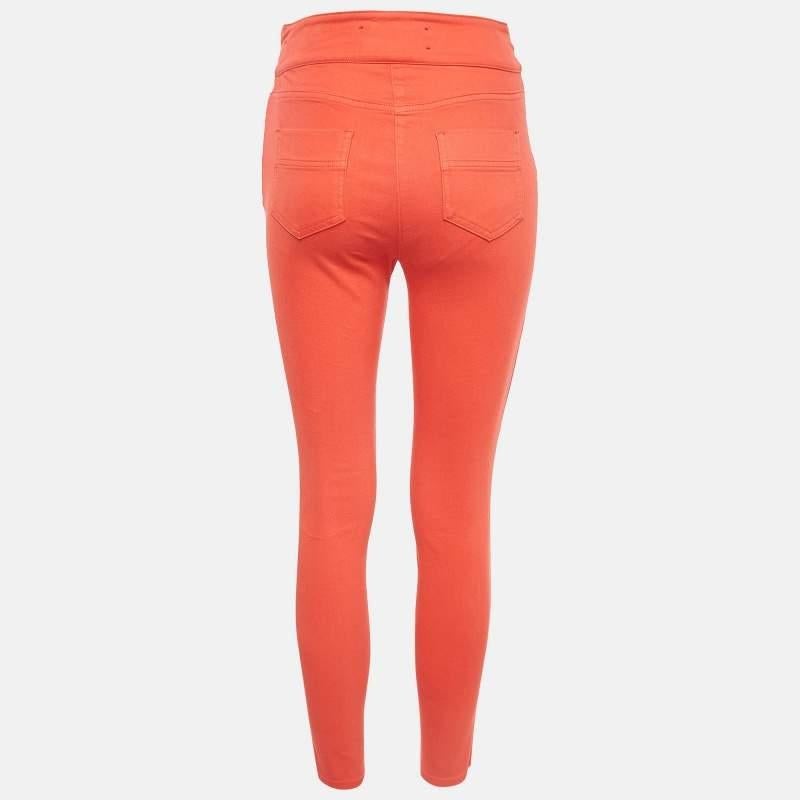 Impeccably tailored jeans are a staple in a well curated wardrobe. These designer jeans are finely sewn to give you the desired look and all day comfort.