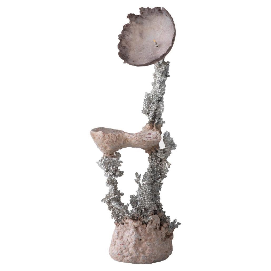 Modèle de lampe de table contemporaine Elissa Lacoste Amanite, aluminium, résine, silicone