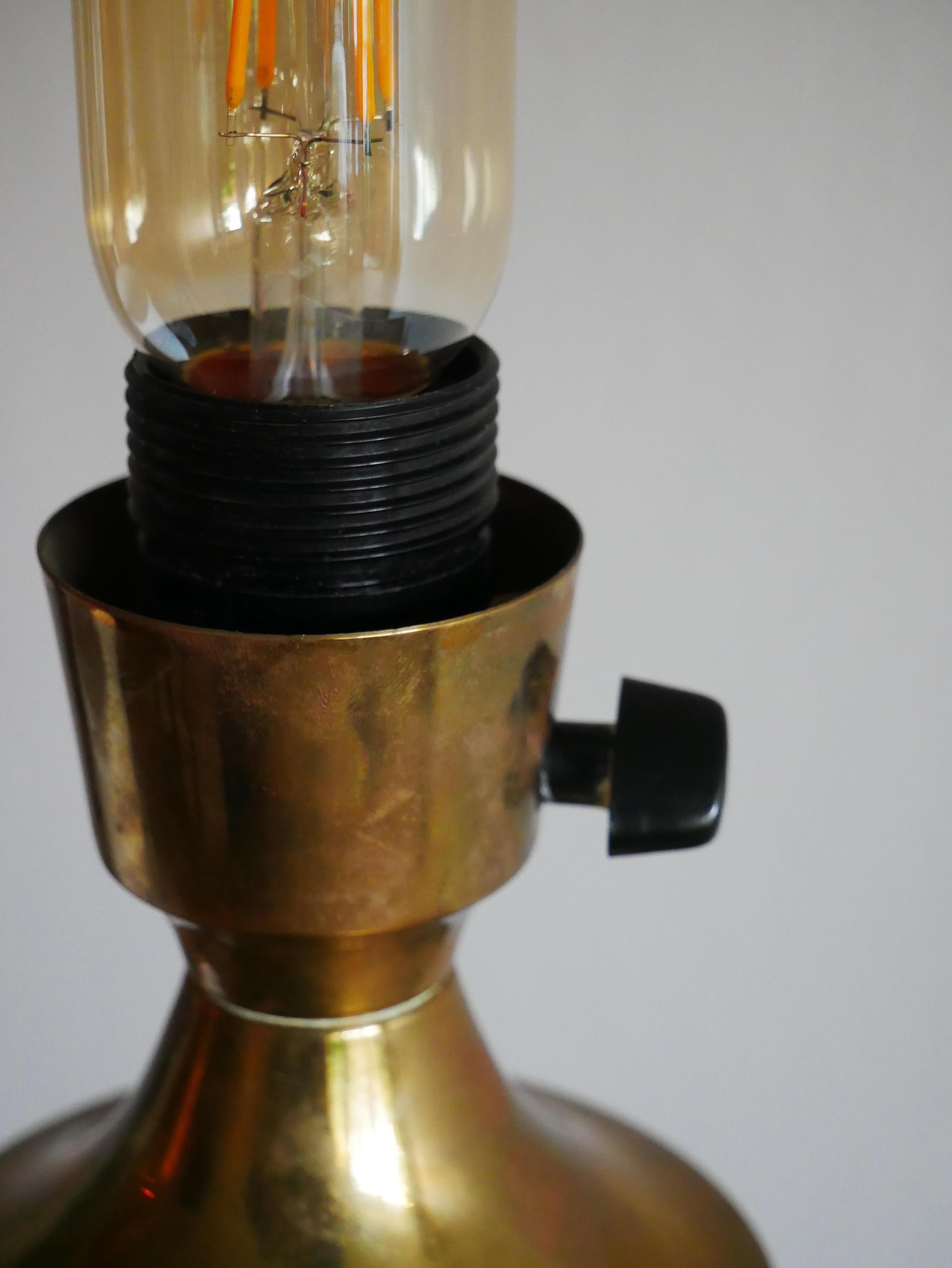 Elit AB Tabel-Lampe, hergestellt in Schweden, 1960 (Mitte des 20. Jahrhunderts) im Angebot