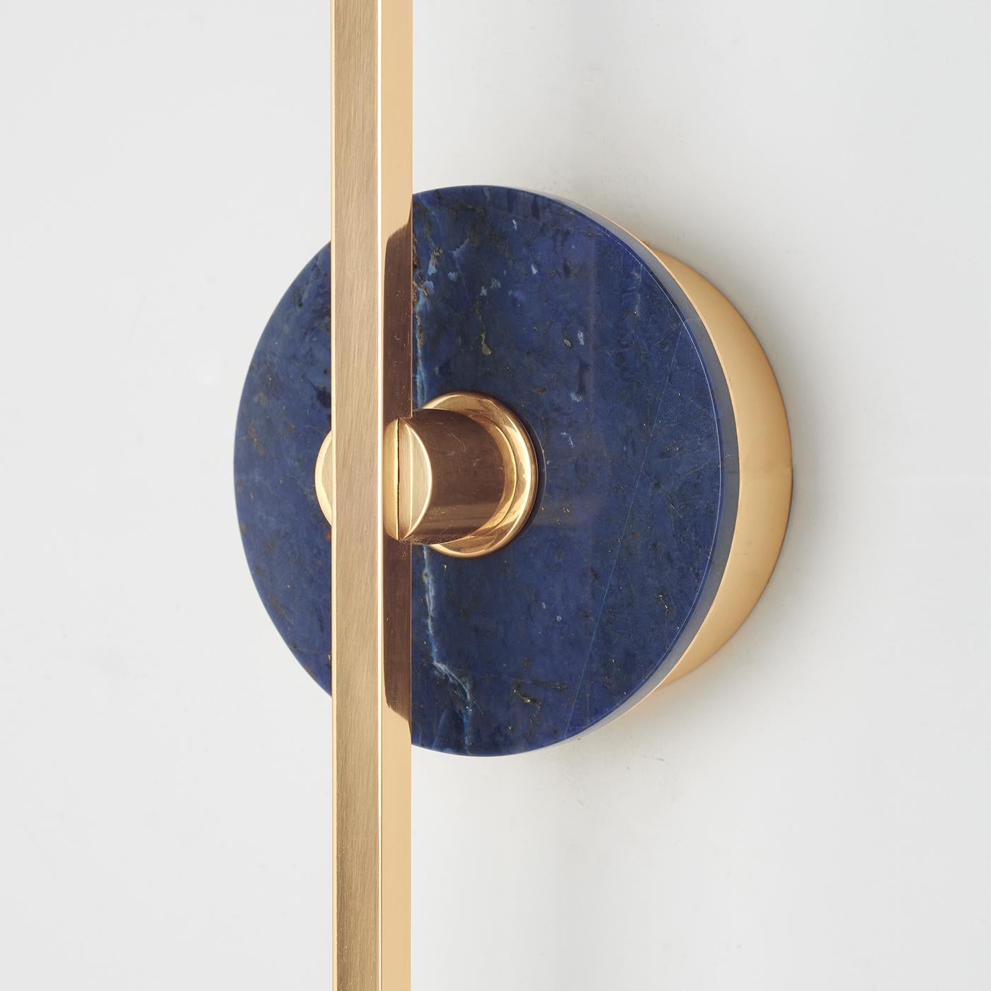 Italiano Elite Stick Applique in ottone lucido e Sodalite in vendita