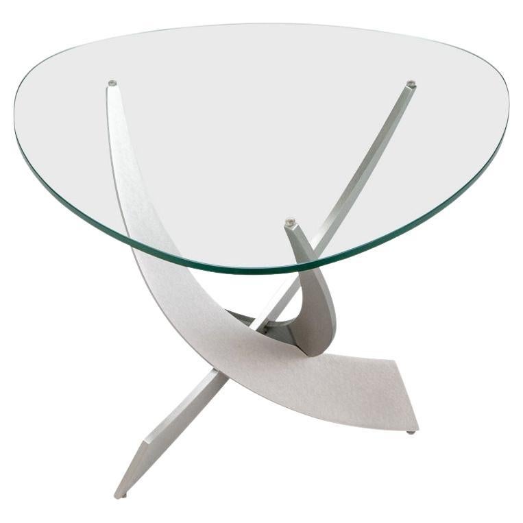 Elite Studio Be. Table d'extrémité en roseau conçue par Carl Muller en vente