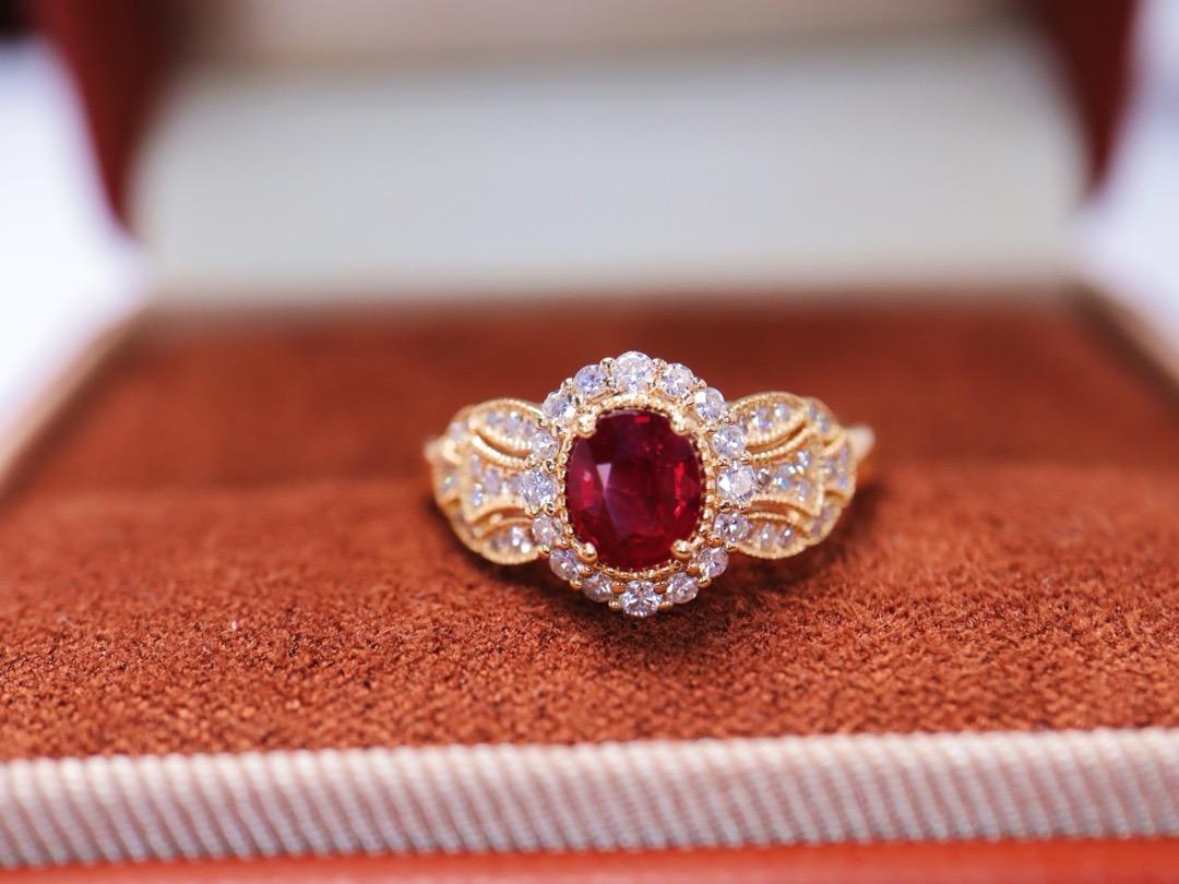 Taille ronde Bague en or jaune 18K avec diamant Elite To Be Be en vente