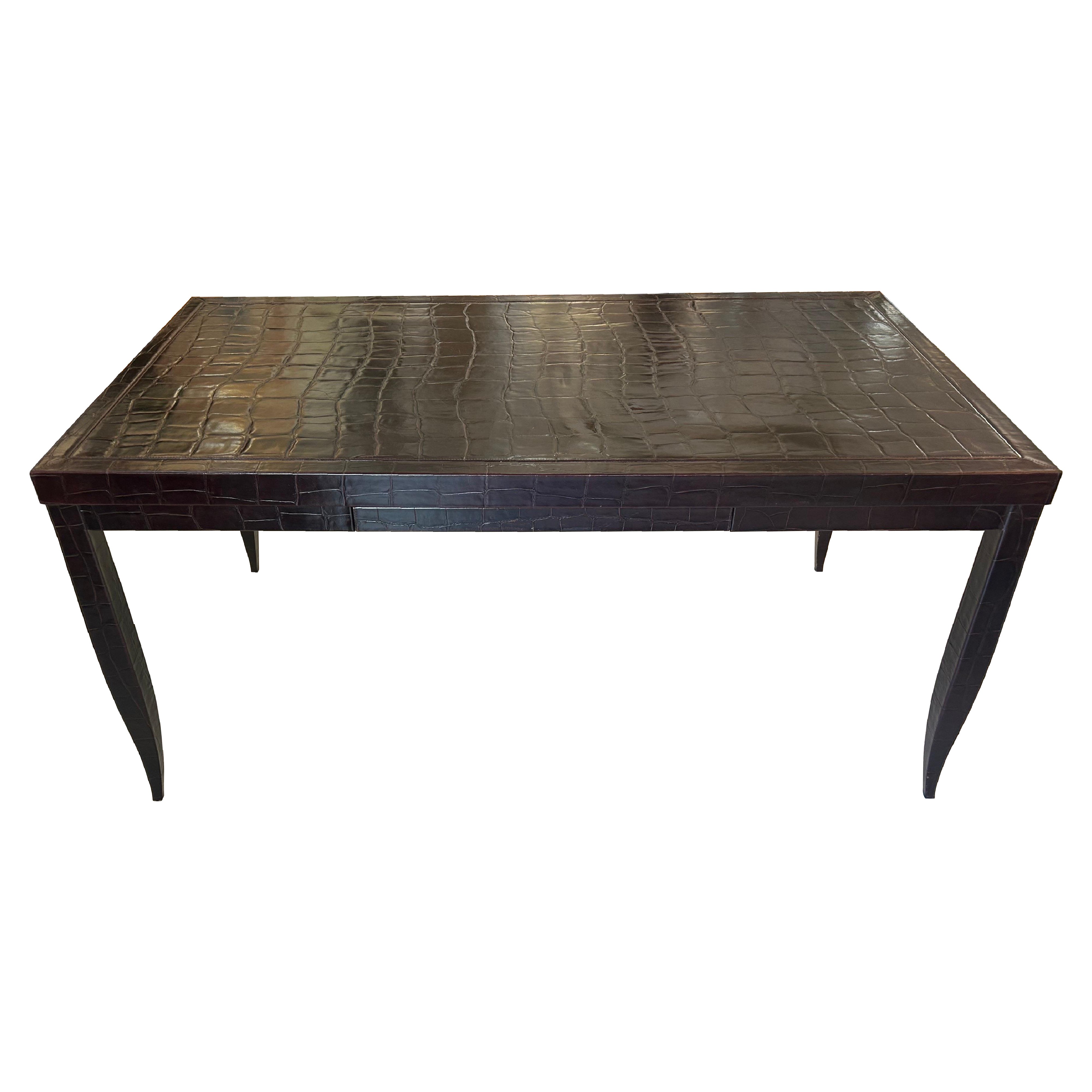 Elitis Geprägter Alligatorleder-Schreibtisch. im Angebot