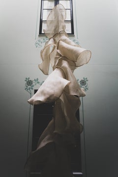 Scultura in tessuto di rafia naturale a cascata organica sospesa di Eliurpi 2026