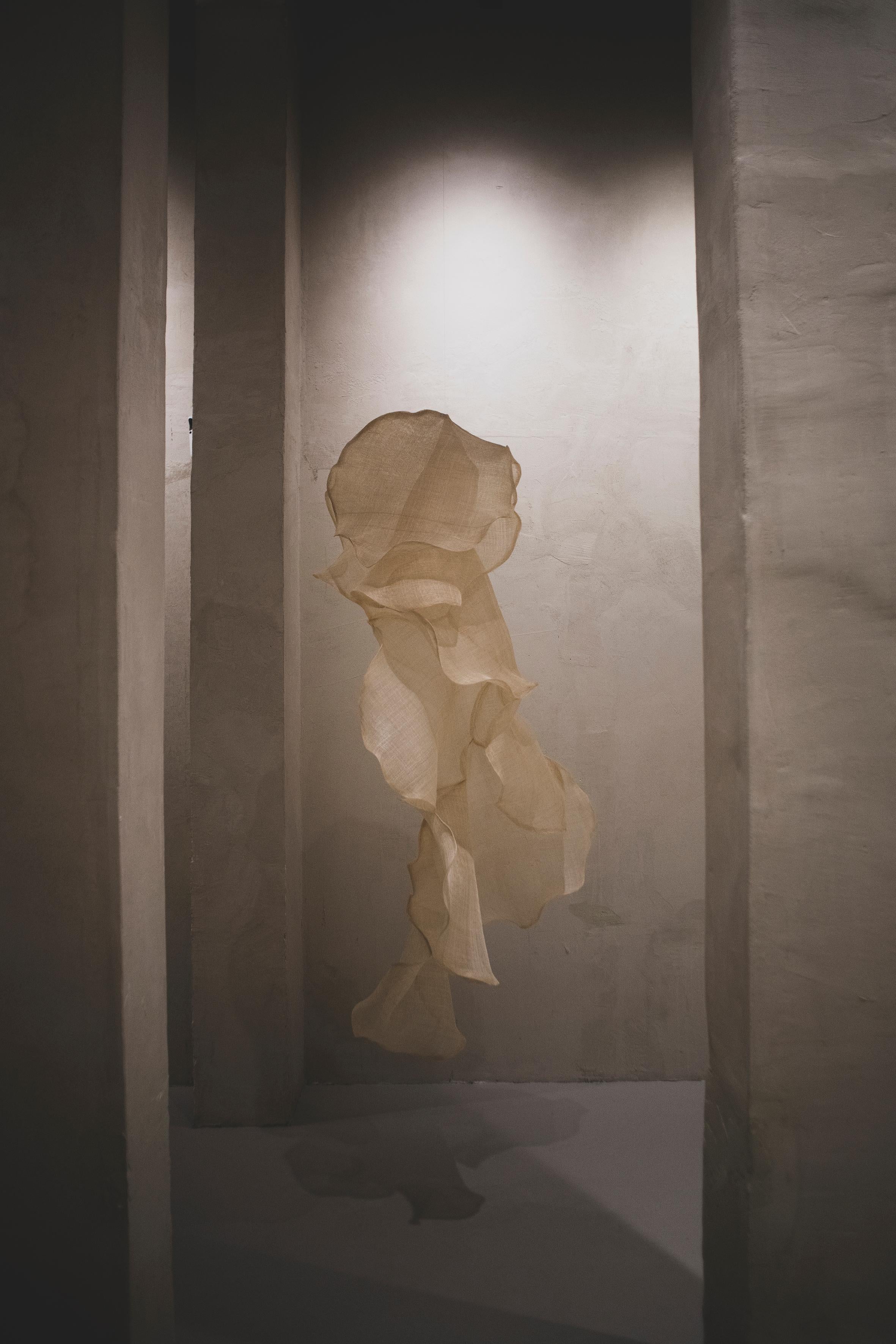 TEXTILE RAFFIA II DE L'ARTISTE SPANISH ELIURPI 2024, NEUF - Abstrait Sculpture par Eliurpi