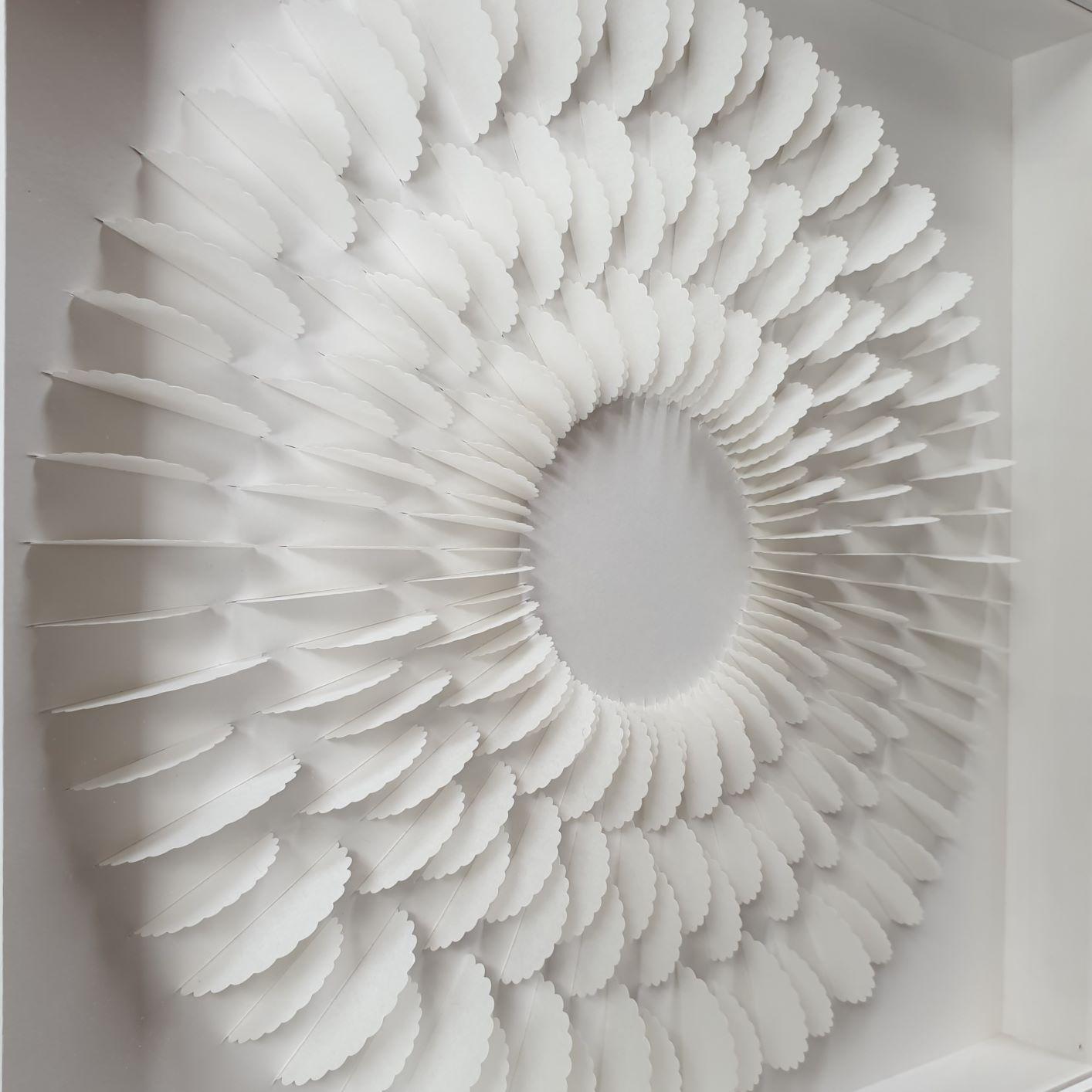 Circle Rozetta Air is a unique contemporary modern paper relief by renowned Polish-Dutch artist Eliza Kopec. This relief is a typical example of her preferred minimalist abstract geometric vocabulary, formal and strict, but at the same time of a