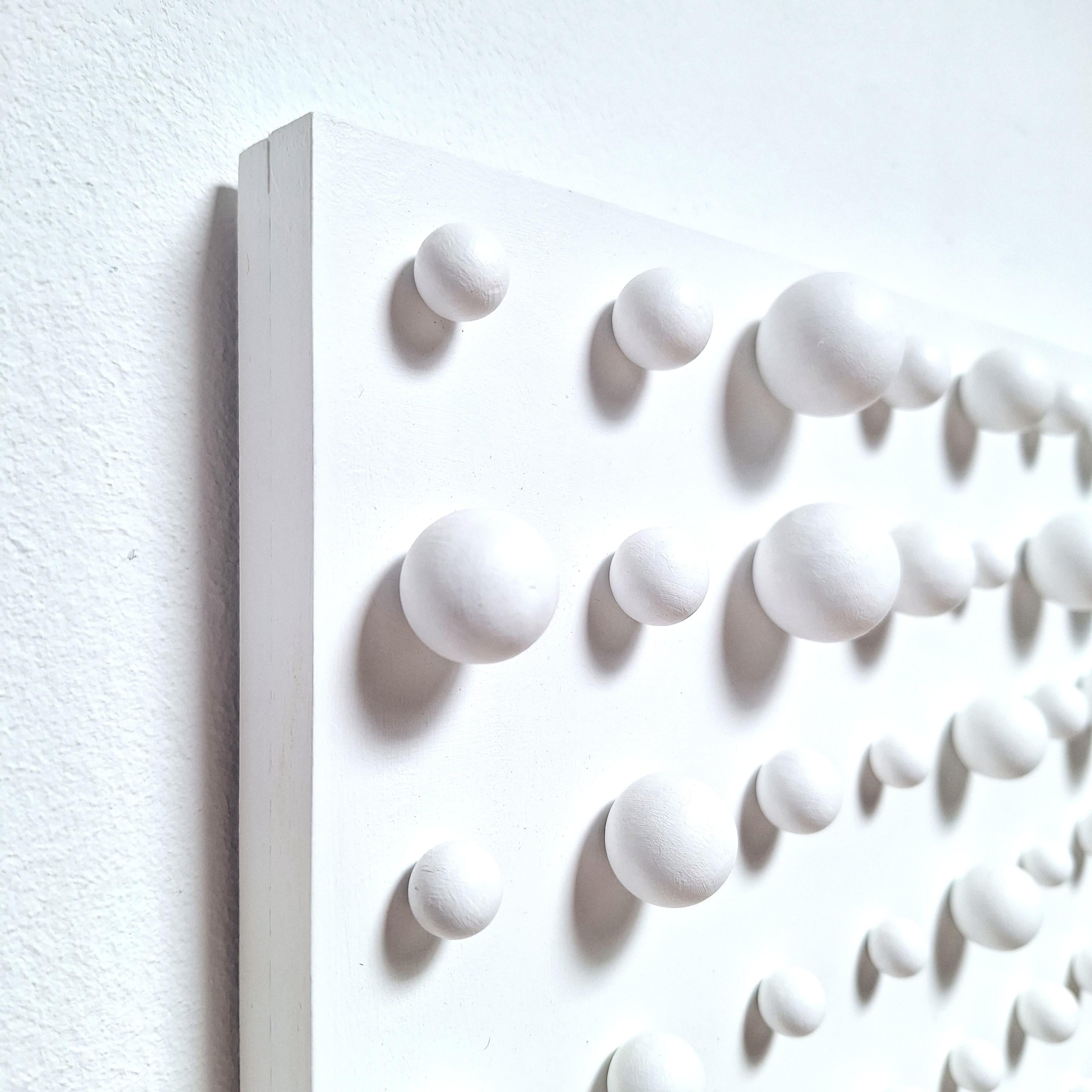Zeitgenössische moderne weiße Wandskulptur Gemälde Relief Tabula Alba I im Angebot 1