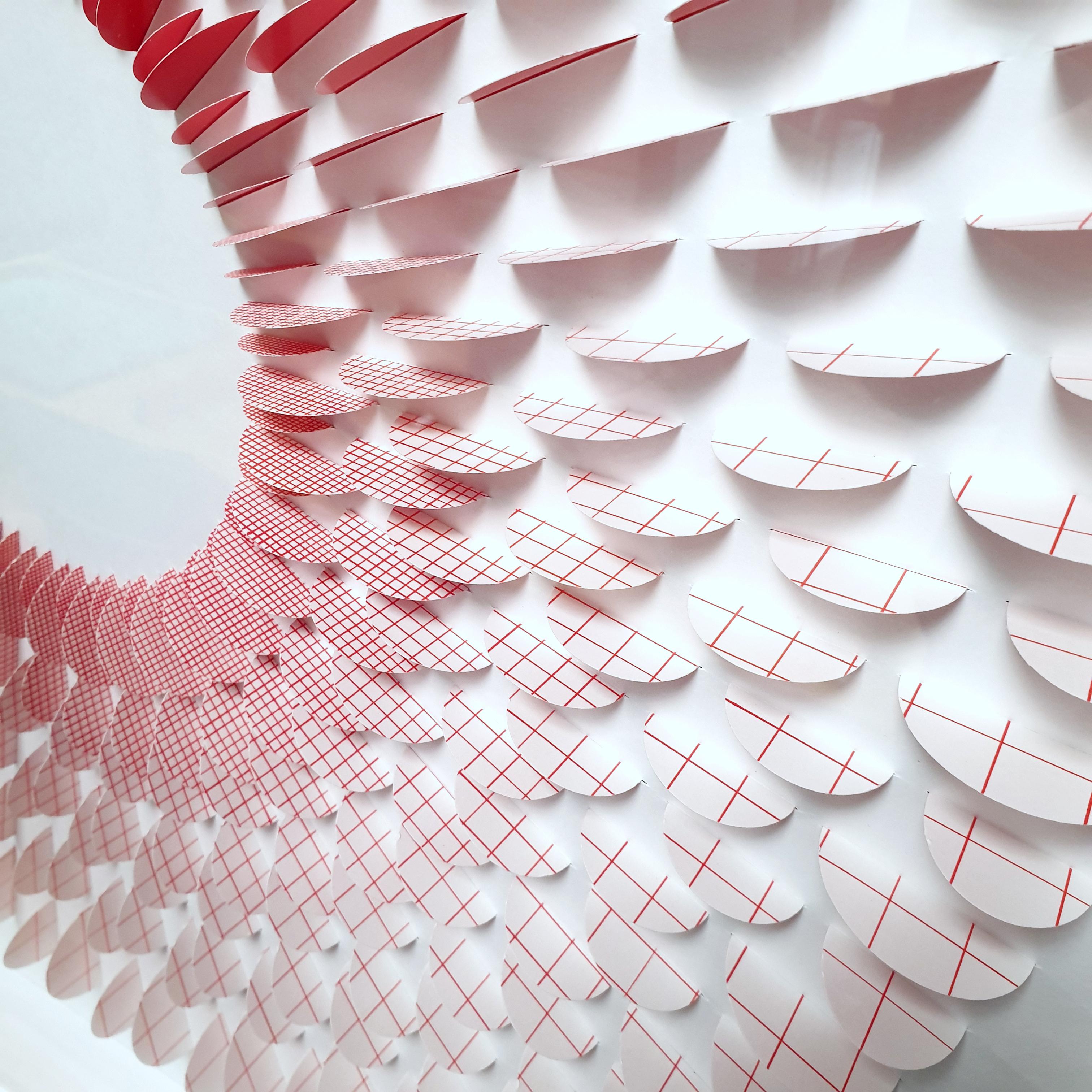 Rozetta Raster Red - rilievo geometrico astratto contemporaneo e moderno su carta in vendita 1