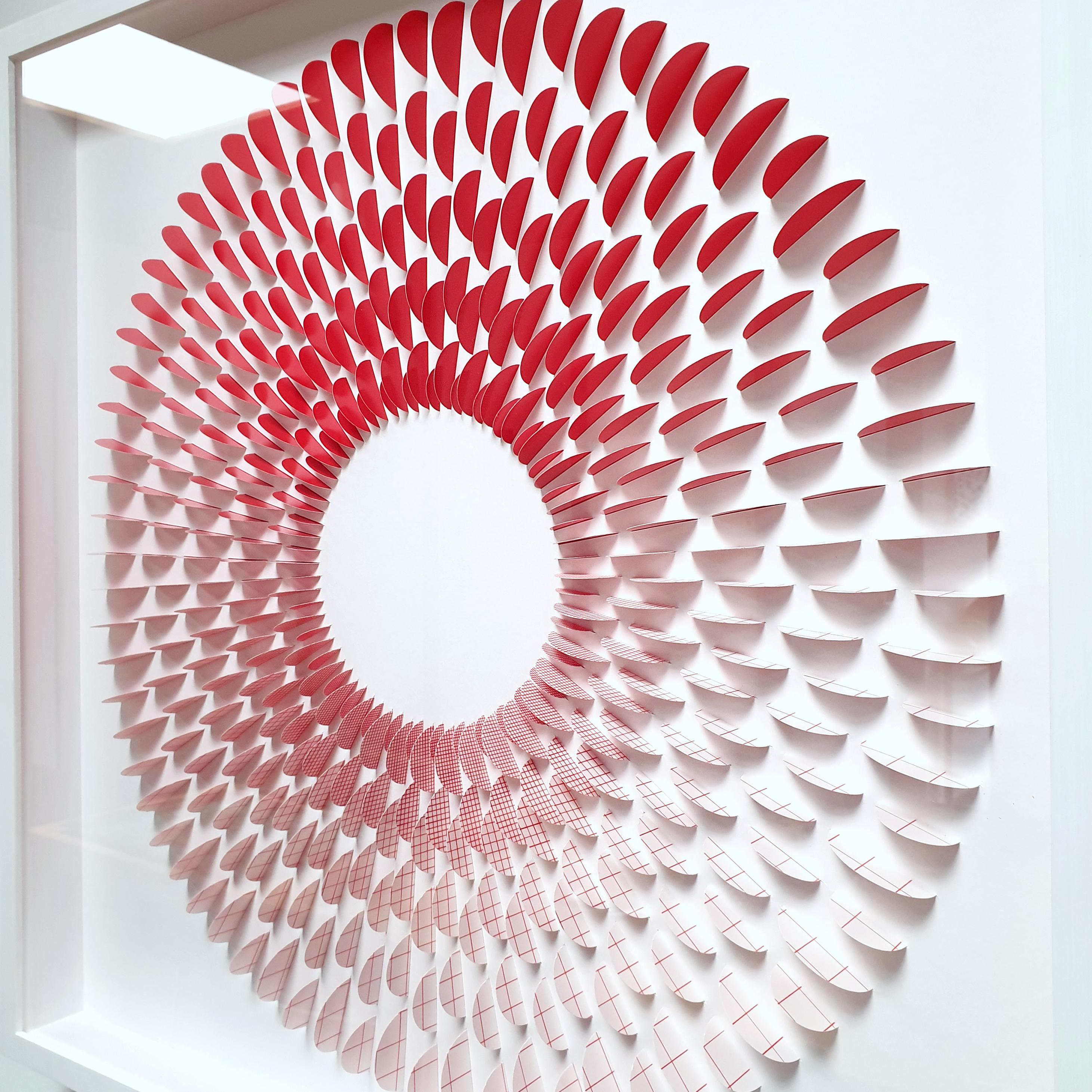 Rozetta Raster Red is a unique contemporary modern paper relief by renowned Polish-Dutch artist Eliza Kopec. This relief is a typical example of her preferred minimalist abstract geometric vocabulary, formal and strict, but at the same time