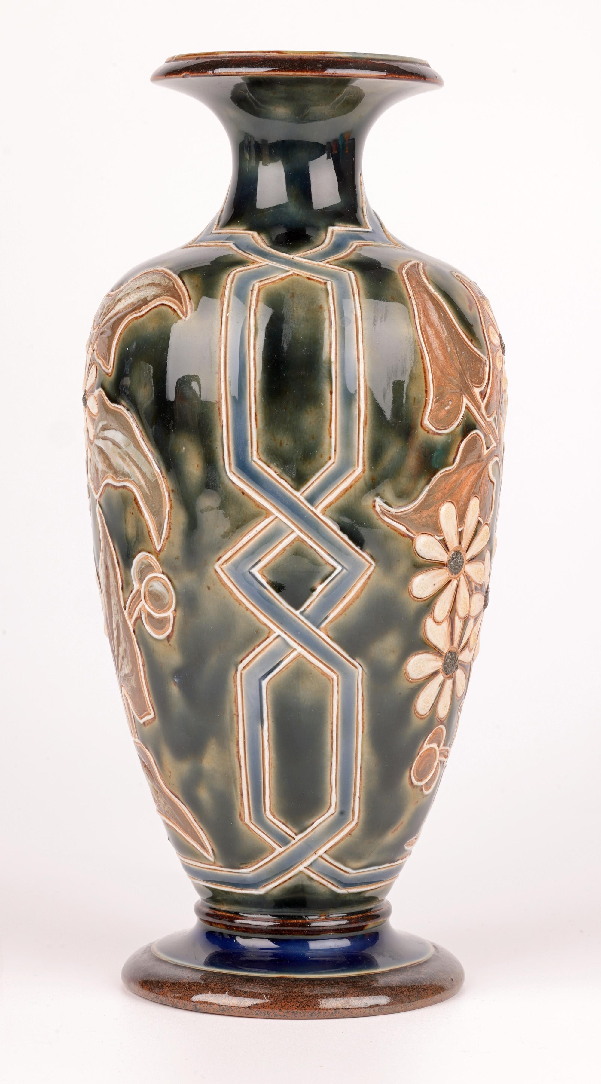 Vase en poterie d'art Eliza Simmance Doulton Lambeth Floral Design en vente 6
