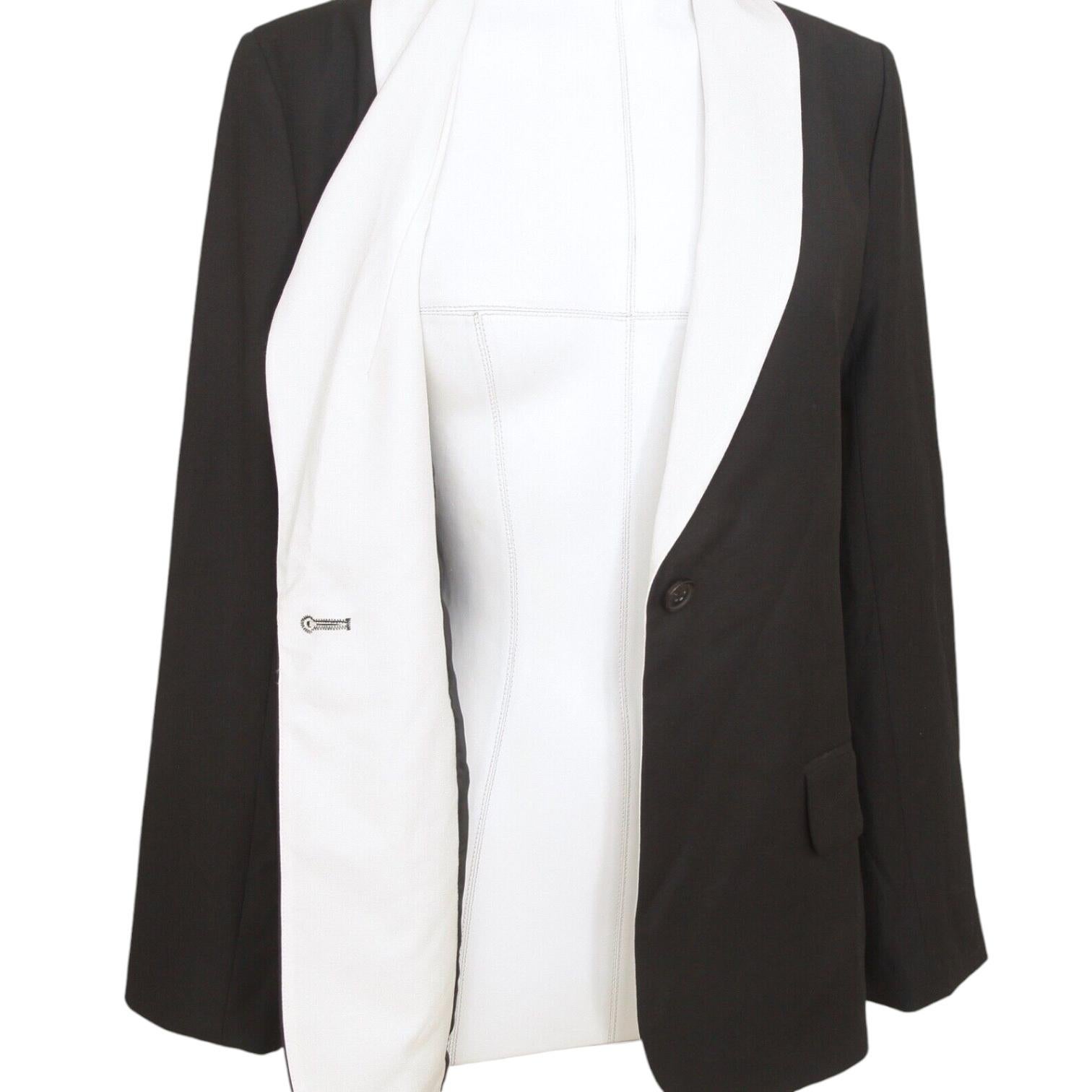 ELIZABETH AND JAMES Chaqueta Blazer Negra Cuello Blanco Manga Larga Sz 4 en Bueno estado para la venta en Hollywood, FL