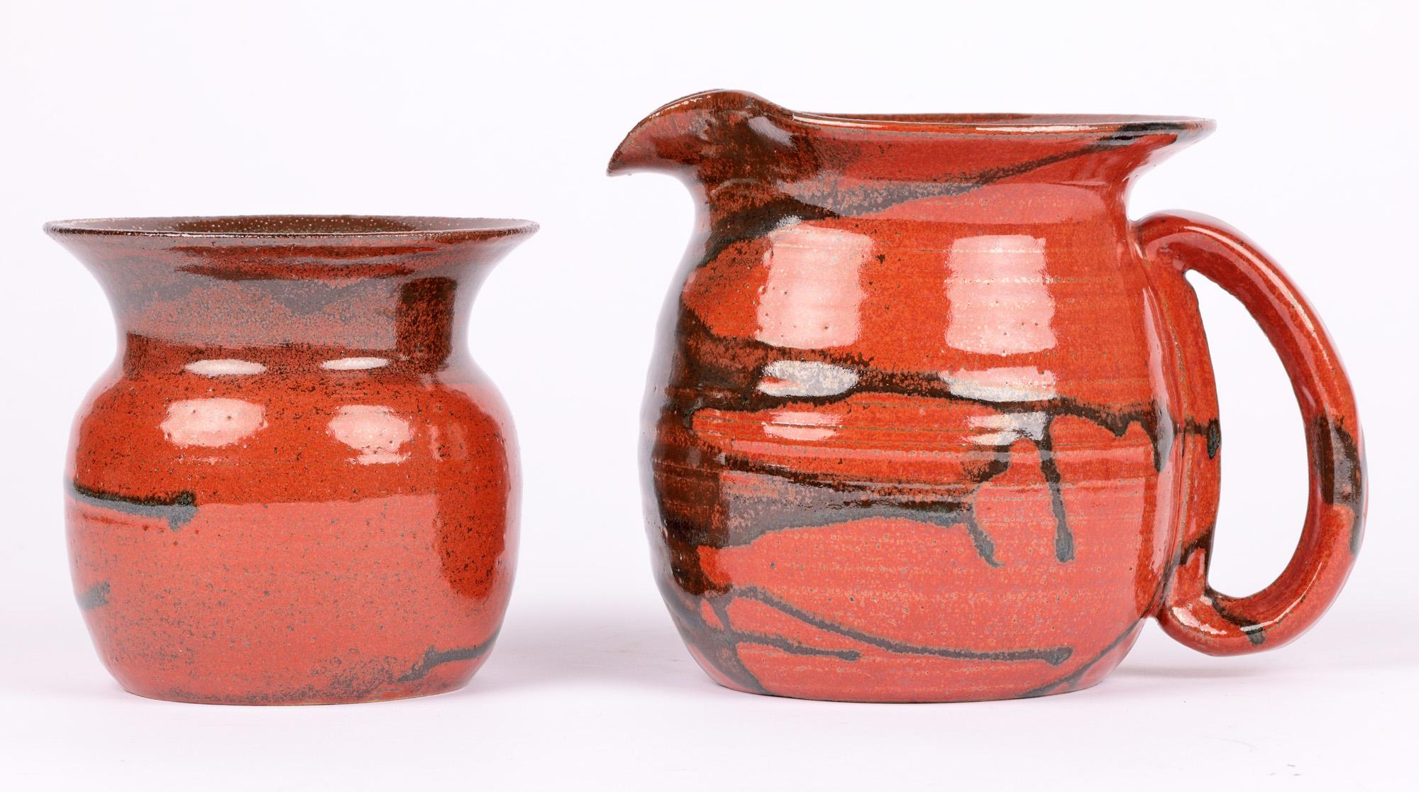 Pichet et vase en poterie de l'atelier de poterie Harbour d'Elizabeth Anderson en vente 1