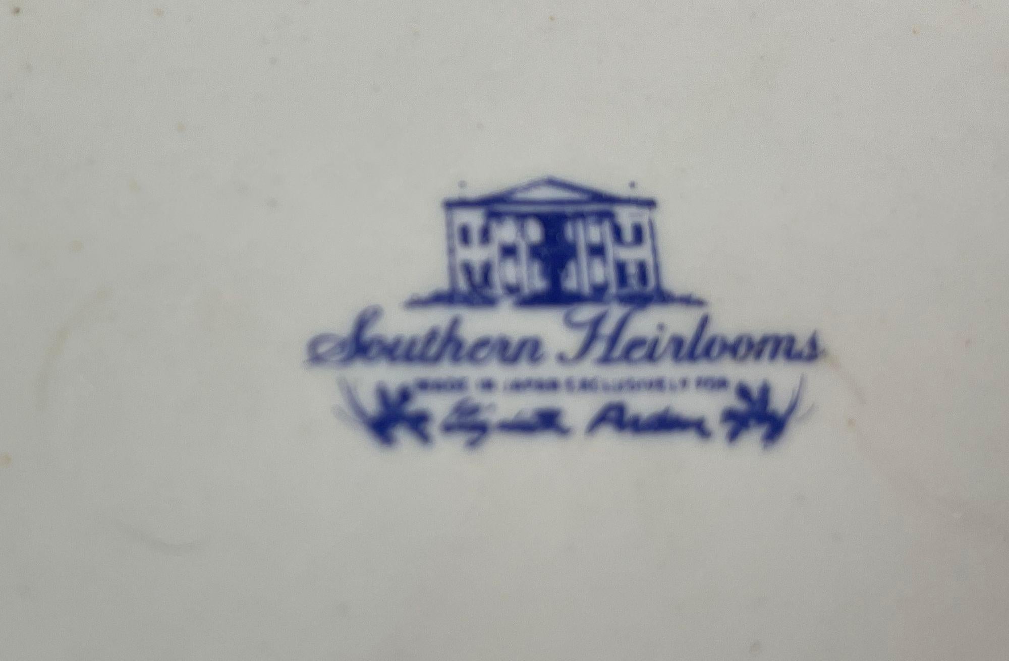 Elizabeth Arden Porzellanschachtel Southern Heirlooms, hergestellt in Japan im Angebot 3