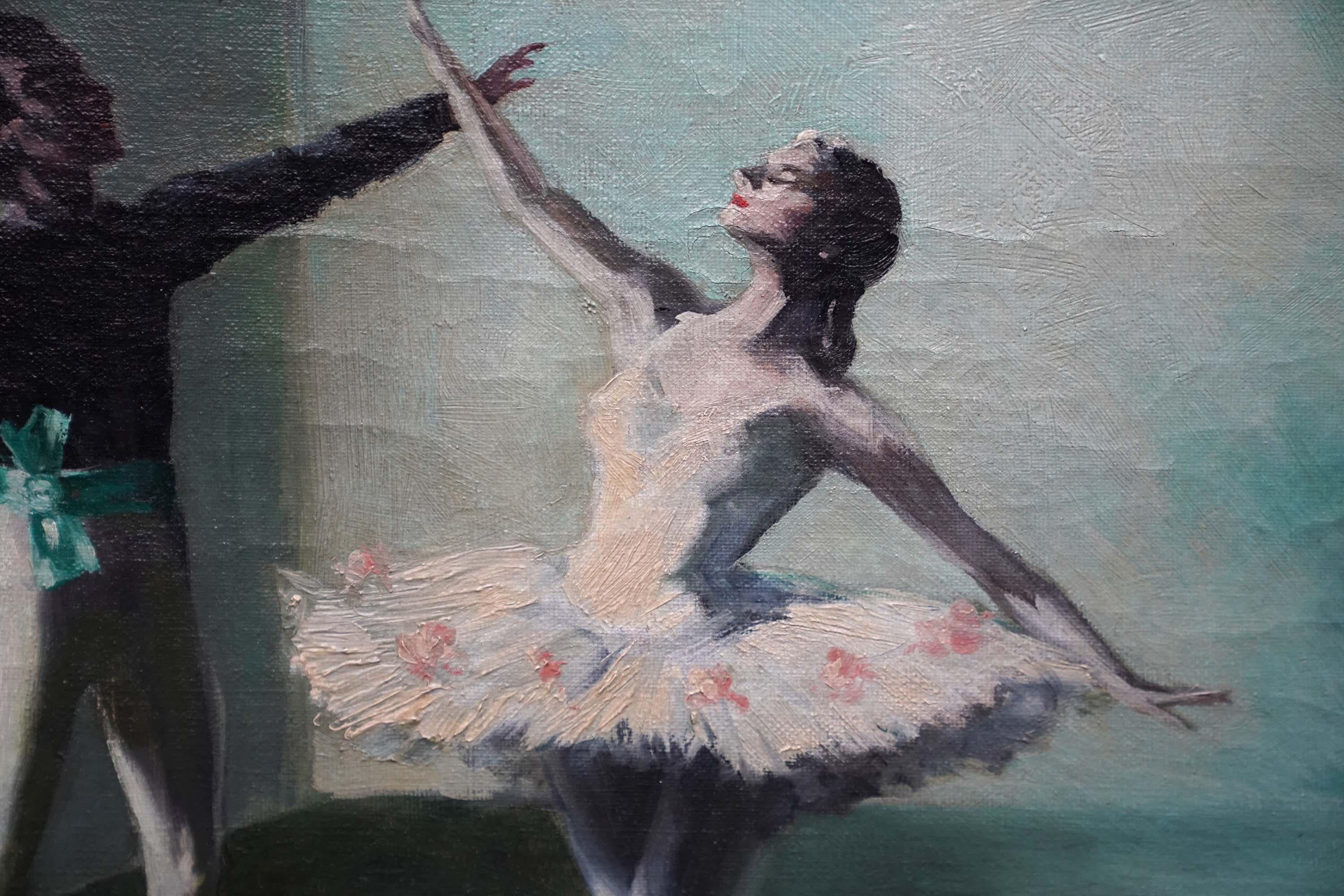 Ballerine Pas de Deux - Balletto britannico anni '50 ballerine arte pittura ad olio Danza - Figurative Painting Grigio di Elizabeth Bridge