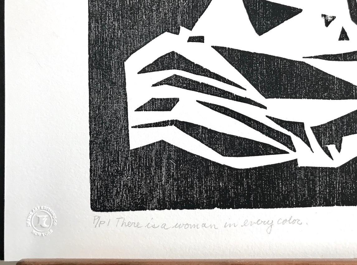 THERE IS A WOMAN IN EVERY COLOR Signierter Reliefdruck, Schwarze Frau Regenbogenfiguren im Angebot 2
