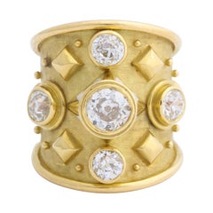 Elizabeth Gage 18 Karat Gold Ring with Diamonds