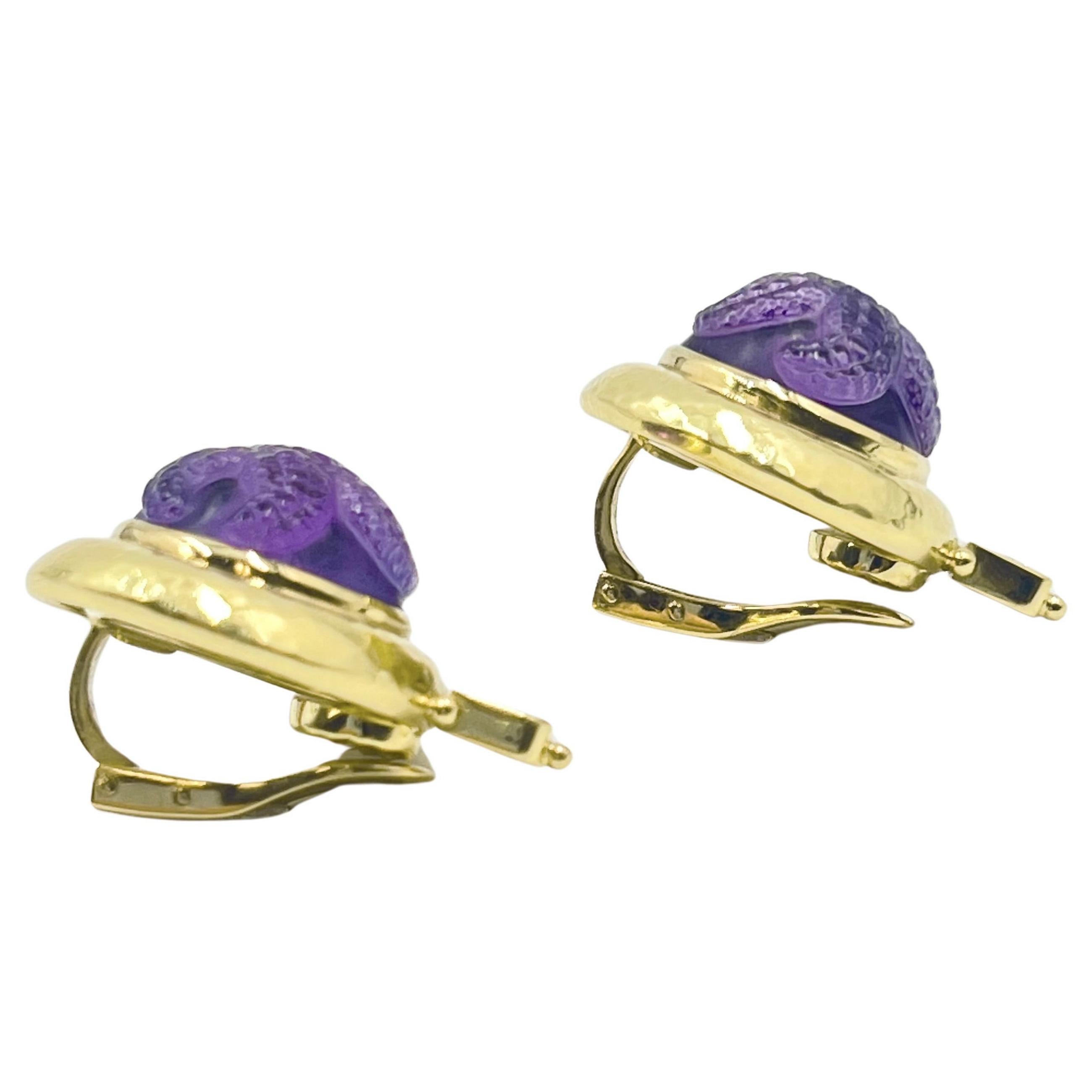 Round Cut Elizabeth Gage 18k Gold Carved Starfish Amethyst Diamond Earrings For Sale