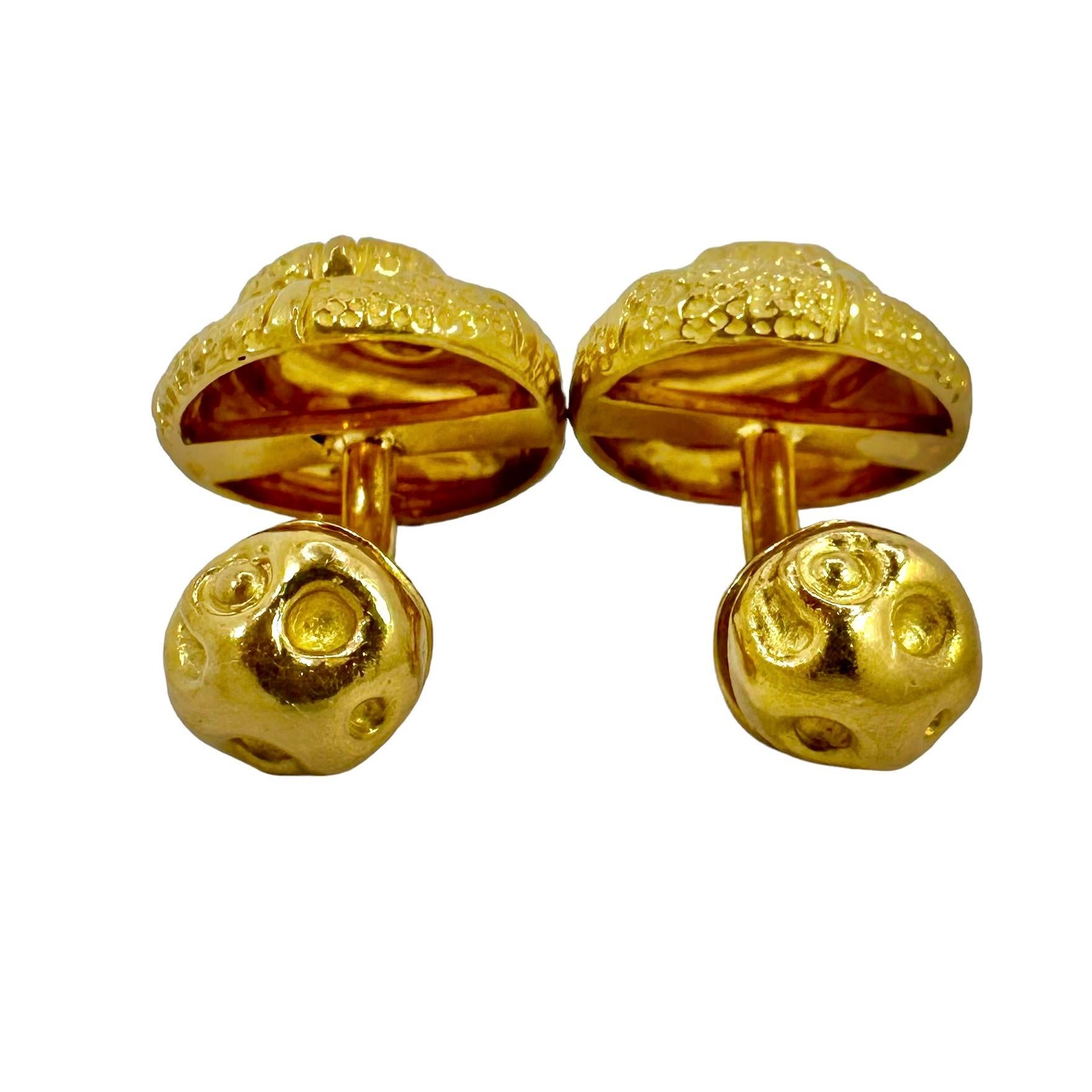 Men's Elizabeth Gage 18K Yellow Gold Nautilus Motif Cufflinks 3/4 Inch Diameter For Sale