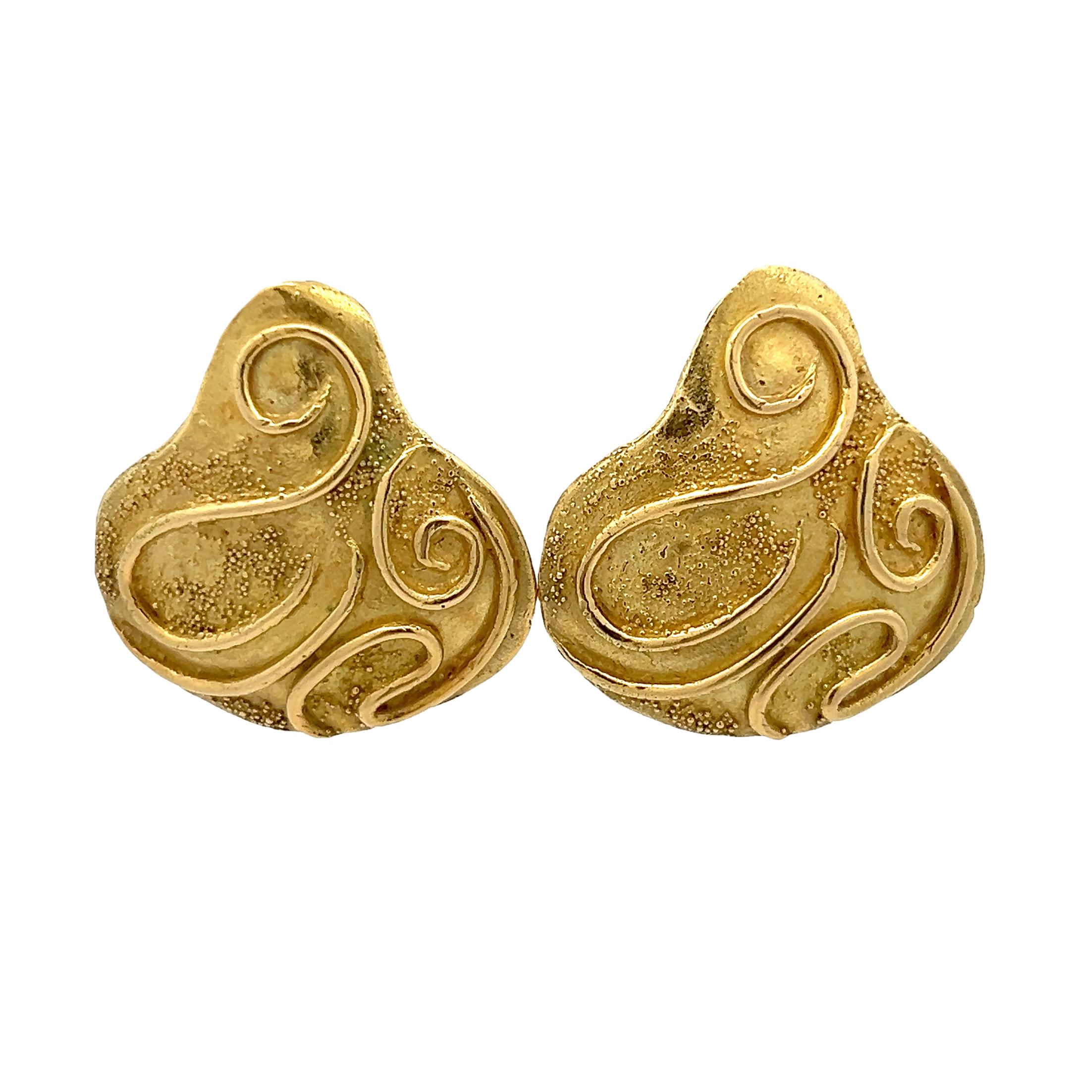 Modern Elizabeth Gage 18K Yellow Gold Sculptural Swirl Clip-On Earrings For Sale