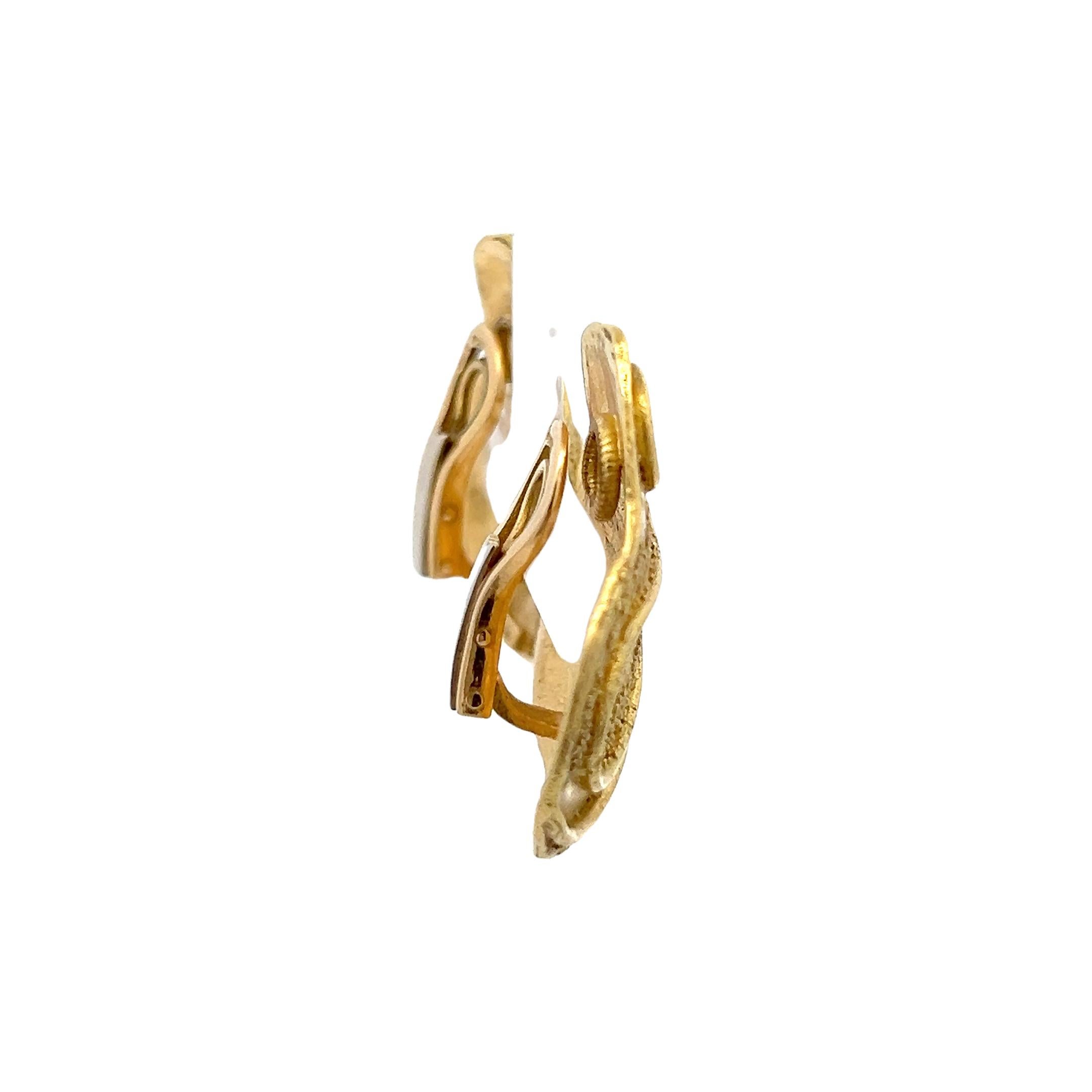 Elizabeth Gage 18K Yellow Gold Sculptural Swirl Clip-On Earrings For Sale 1