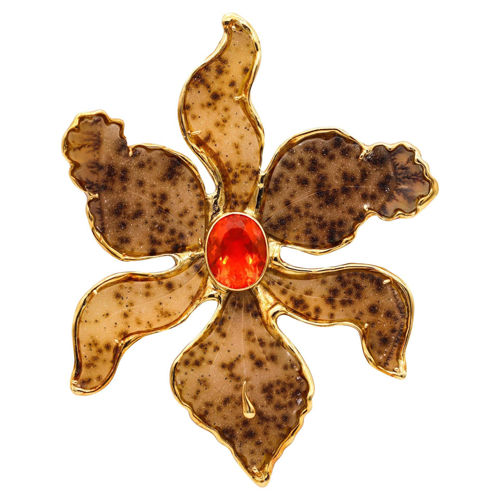 Elizabeth Gage 1994 London Orchid Agate Pendant Brooch 18Kt Gold With Fire Opal For Sale