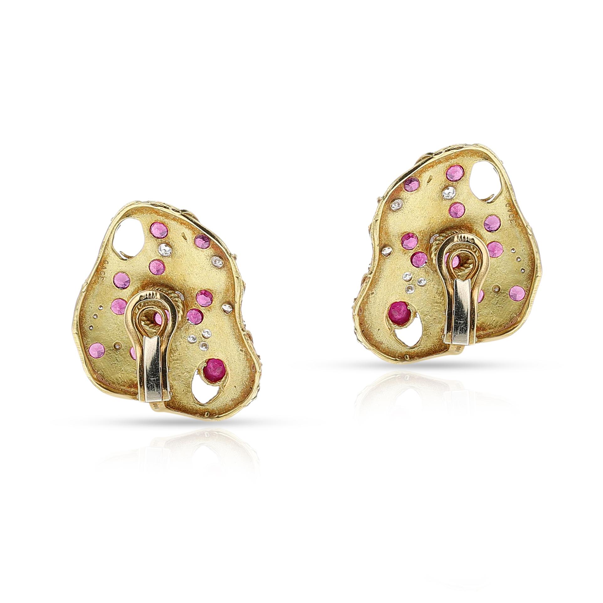  Elizabeth Gage, boucles d'oreilles abstraites en rubis et diamants, 18 carats Unisexe 