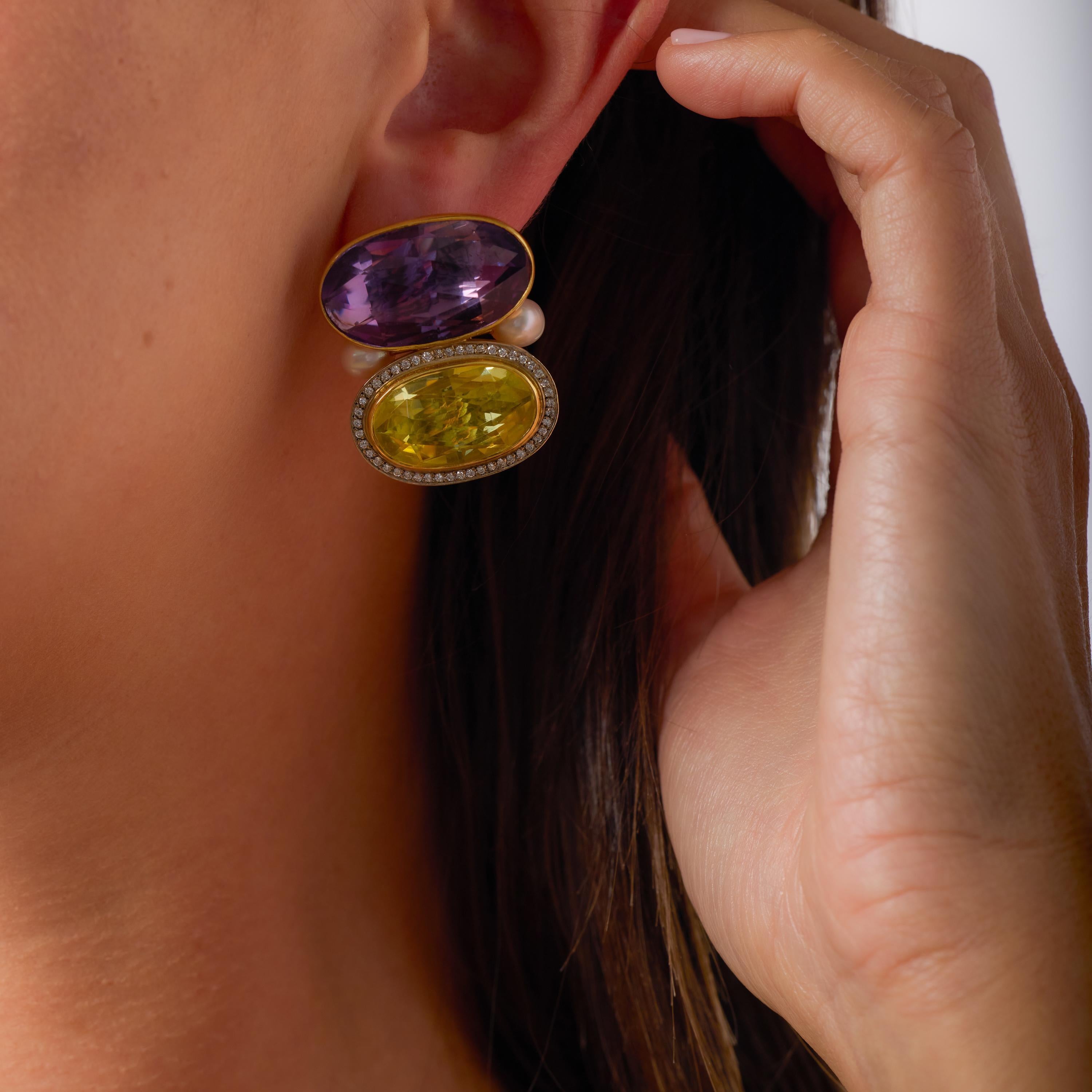 Taglio ovale Orecchini da cocktail in oro giallo 18 carati con perla citrina e ametista Elizabeth Gage in vendita
