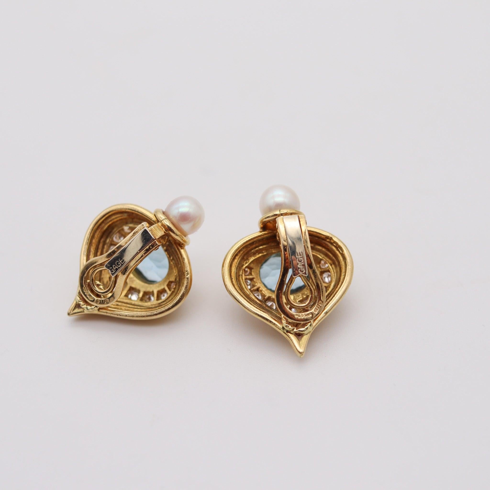 ELIZABETH GAGE Pendientes Clips de Inglaterra de oro de 18 quilates con diamantes, topacio y perlas Corte brillante en venta