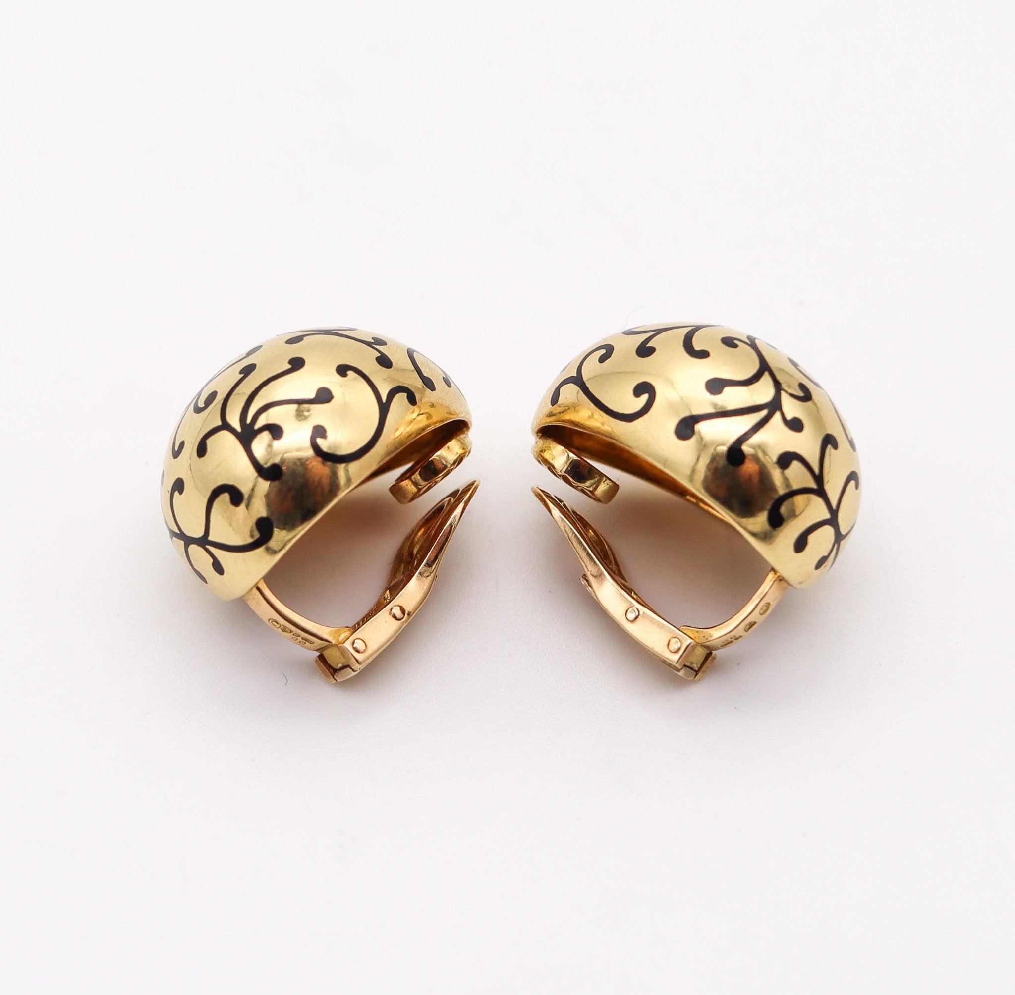 ELIZABETH GAGE England Enameled Bombe Clips-On Bombe Earrings In 18Kt Gold In Excellent Condition In Miami, FL