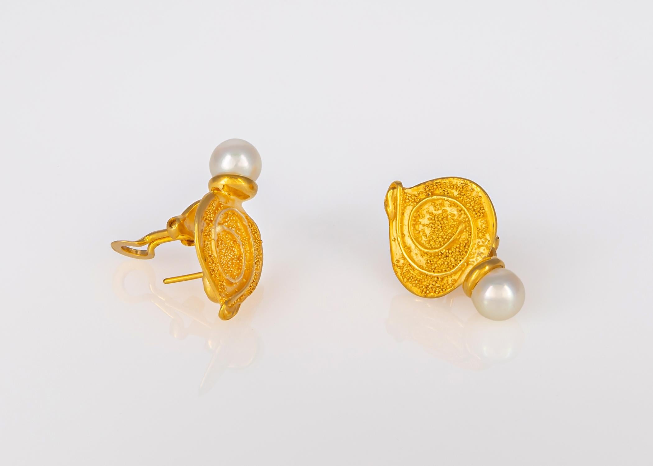 Contemporary Elizabeth Gage Gold and Pearl Earrings For Sale