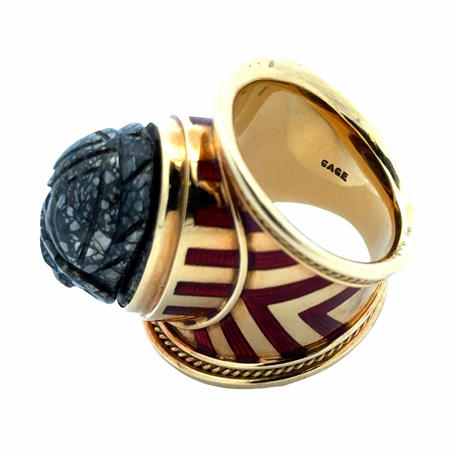 Elizabeth Gage Labradorite Scarab Templar Ring  18 Karat Yellow Gold Enamel For Sale 2