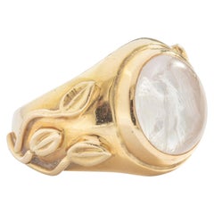Elizabeth Gage Moonstone on Yellow Gold 18 Karat Ring