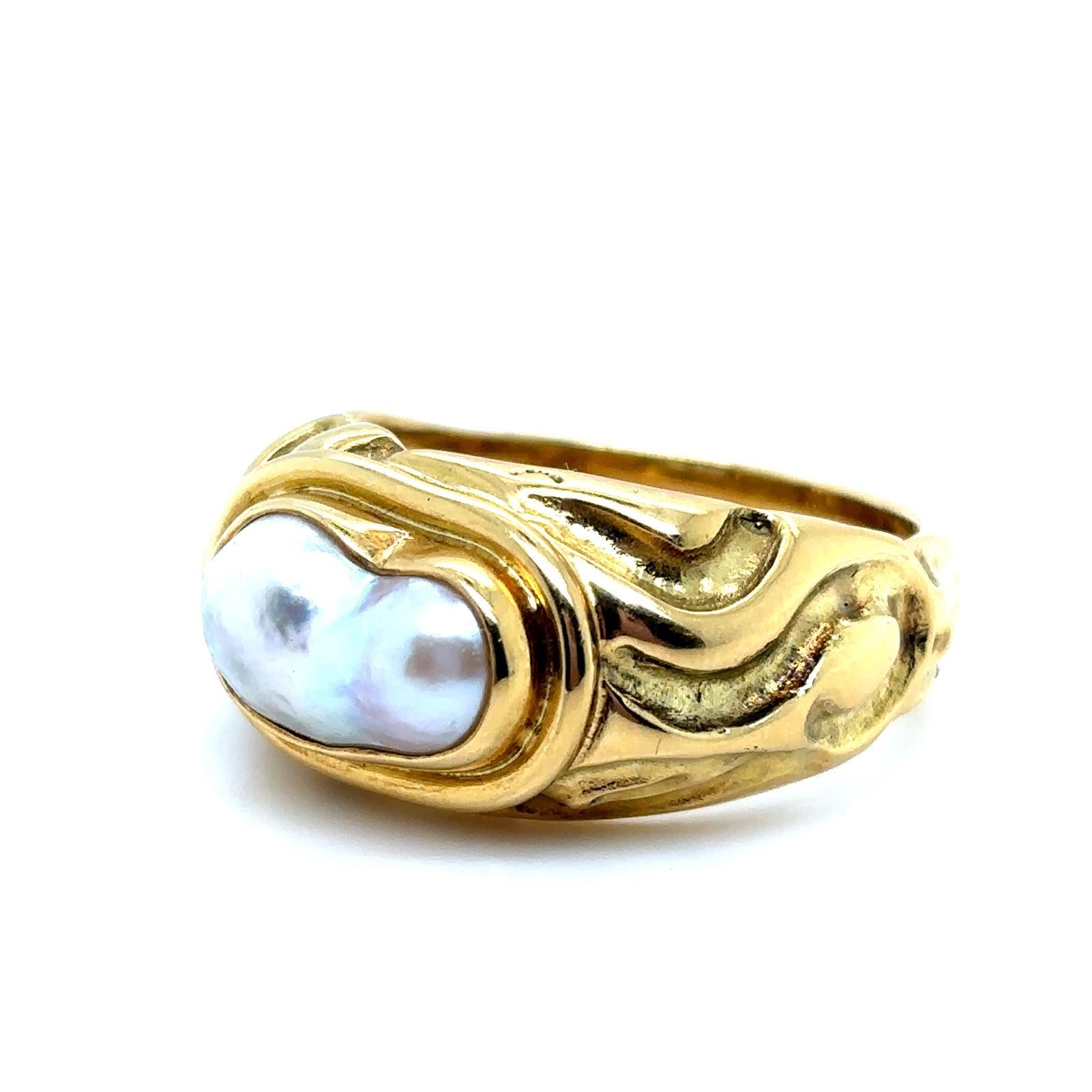 Retro Elizabeth Gage Pearl Molton Gold Ring circa 1990 For Sale